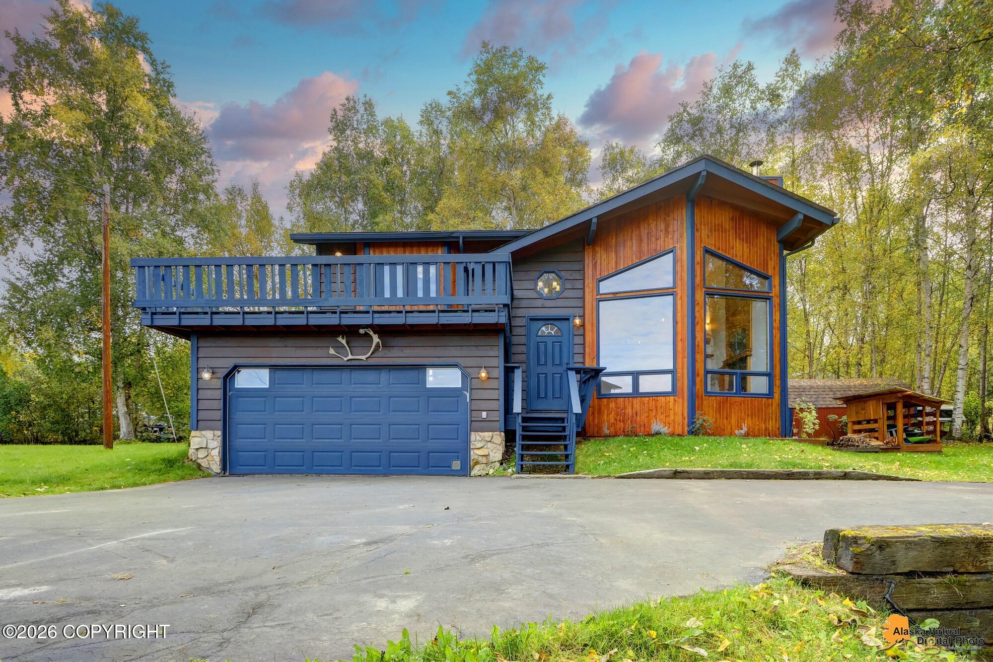22314 Woodcliff Court Property Photo 1