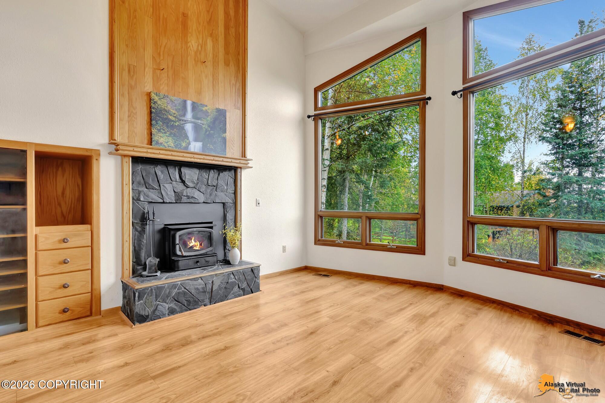 22314 Woodcliff Court Property Photo 13