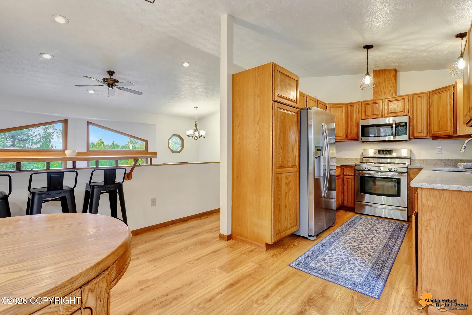22314 Woodcliff Court Property Photo 16