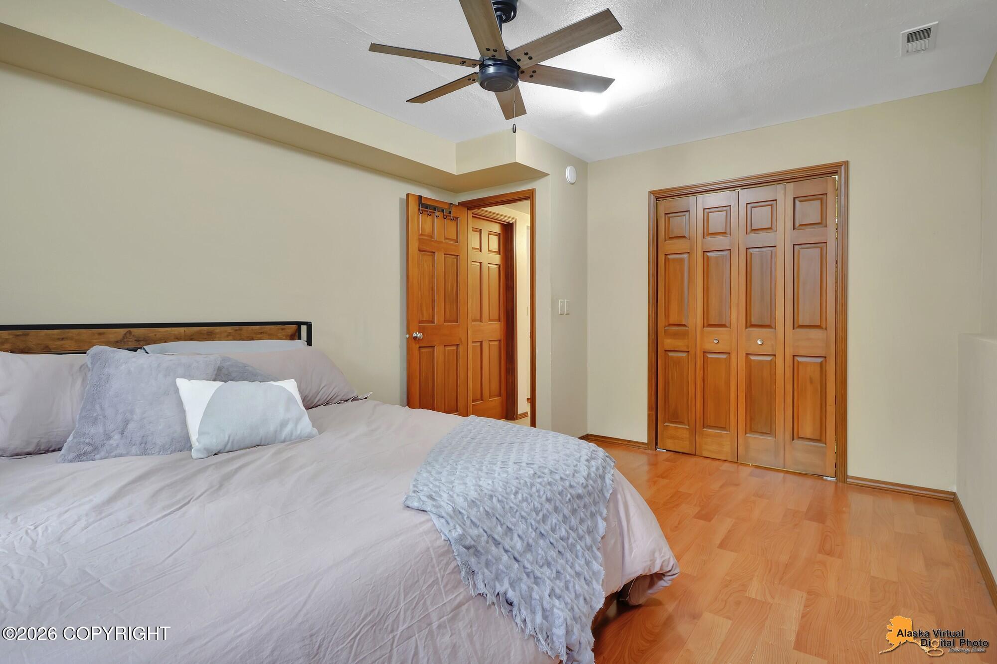 22314 Woodcliff Court Property Photo 33