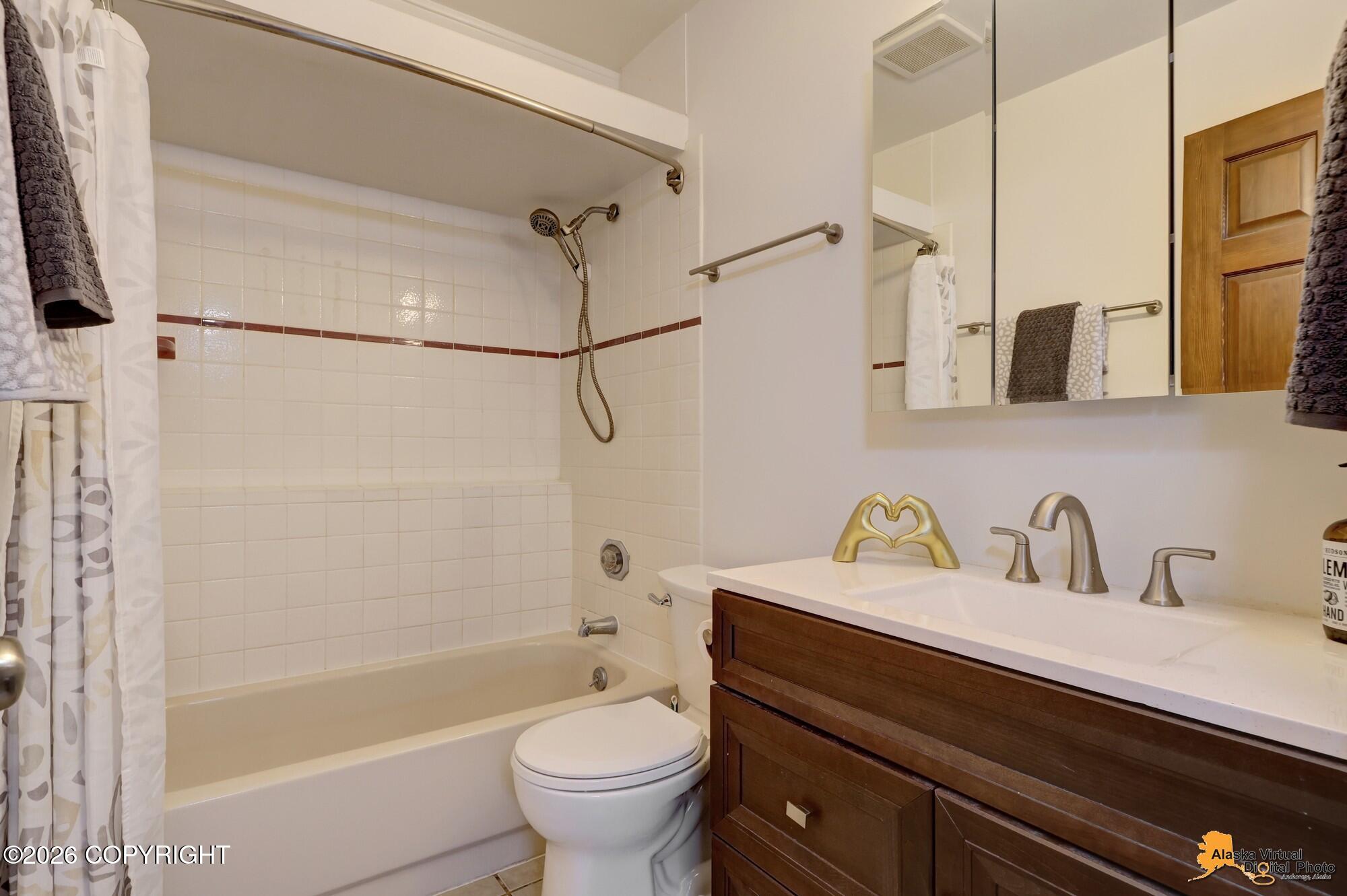 22314 Woodcliff Court Property Photo 38
