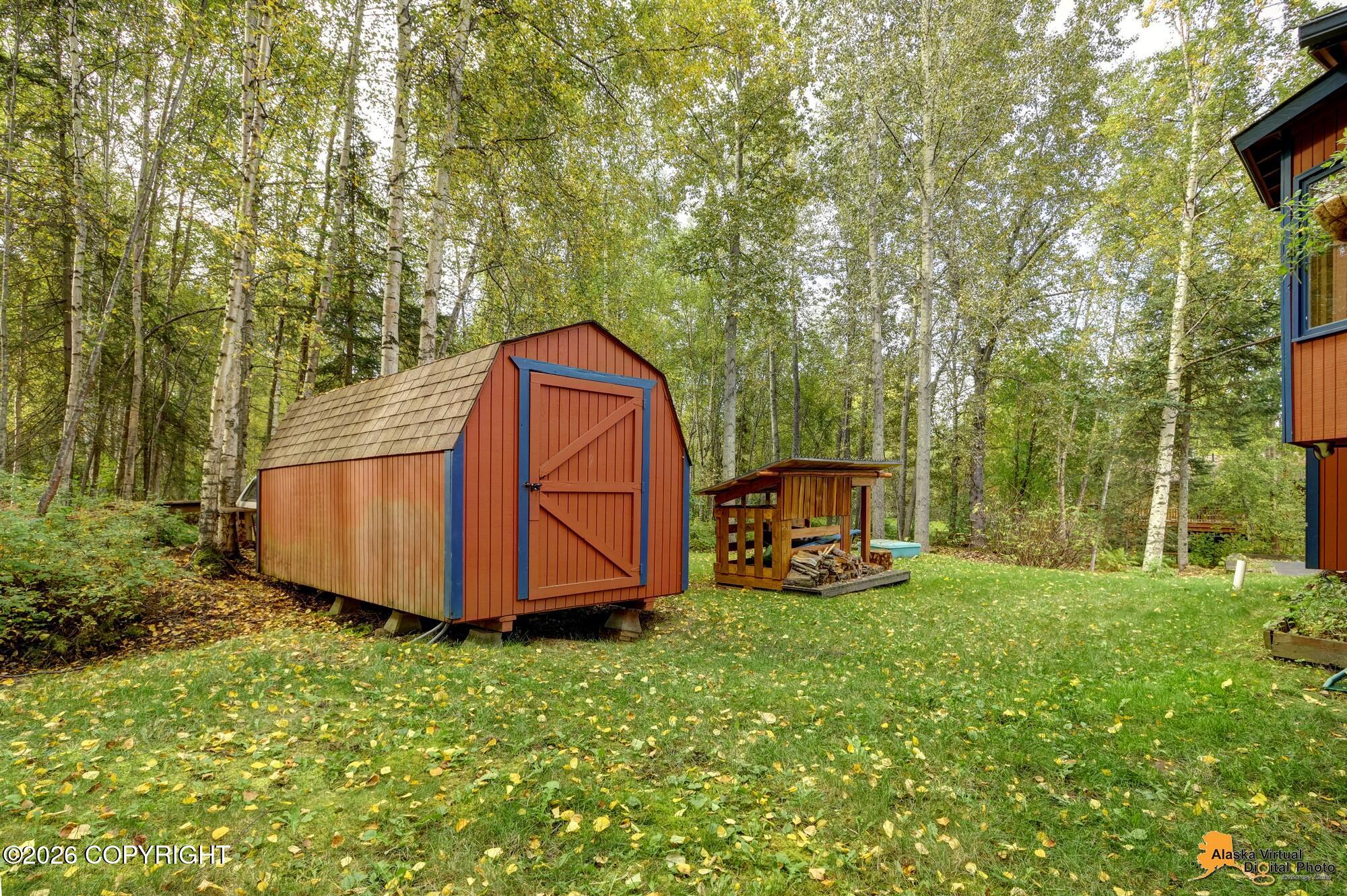 22314 Woodcliff Court Property Photo 46