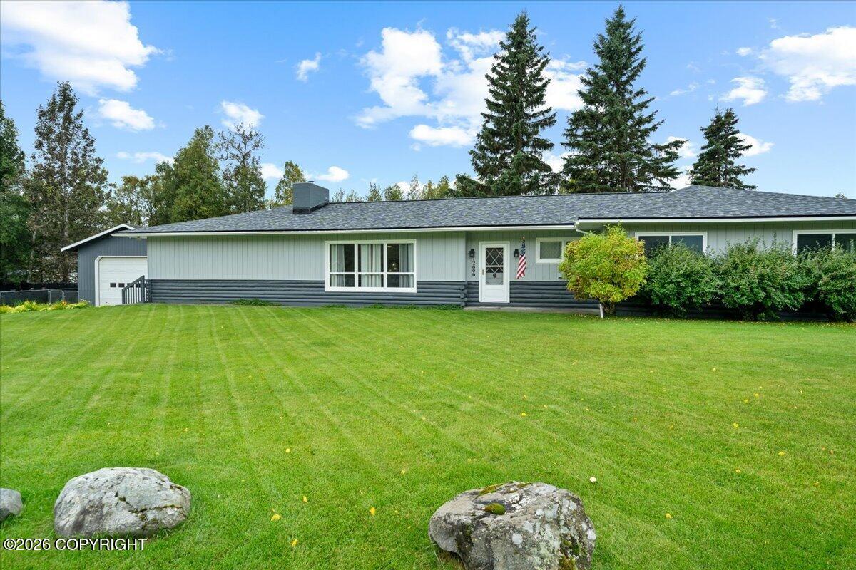 12606 Iris Way Property Photo 6