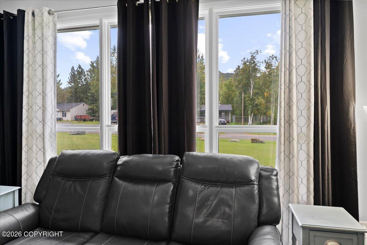 12606 Iris Way Property Photo 14