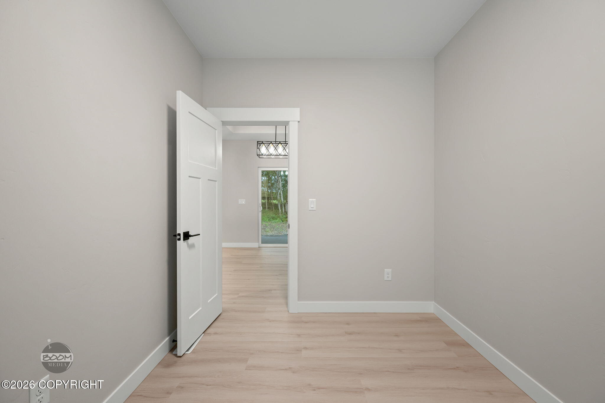 5837 S Gates Street Property Photo 20