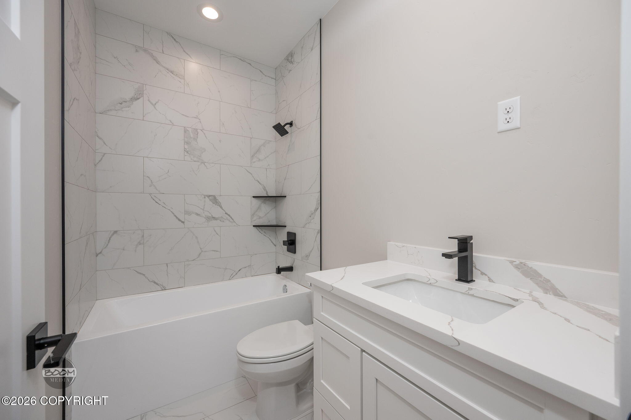 5837 S Gates Street Property Photo 44