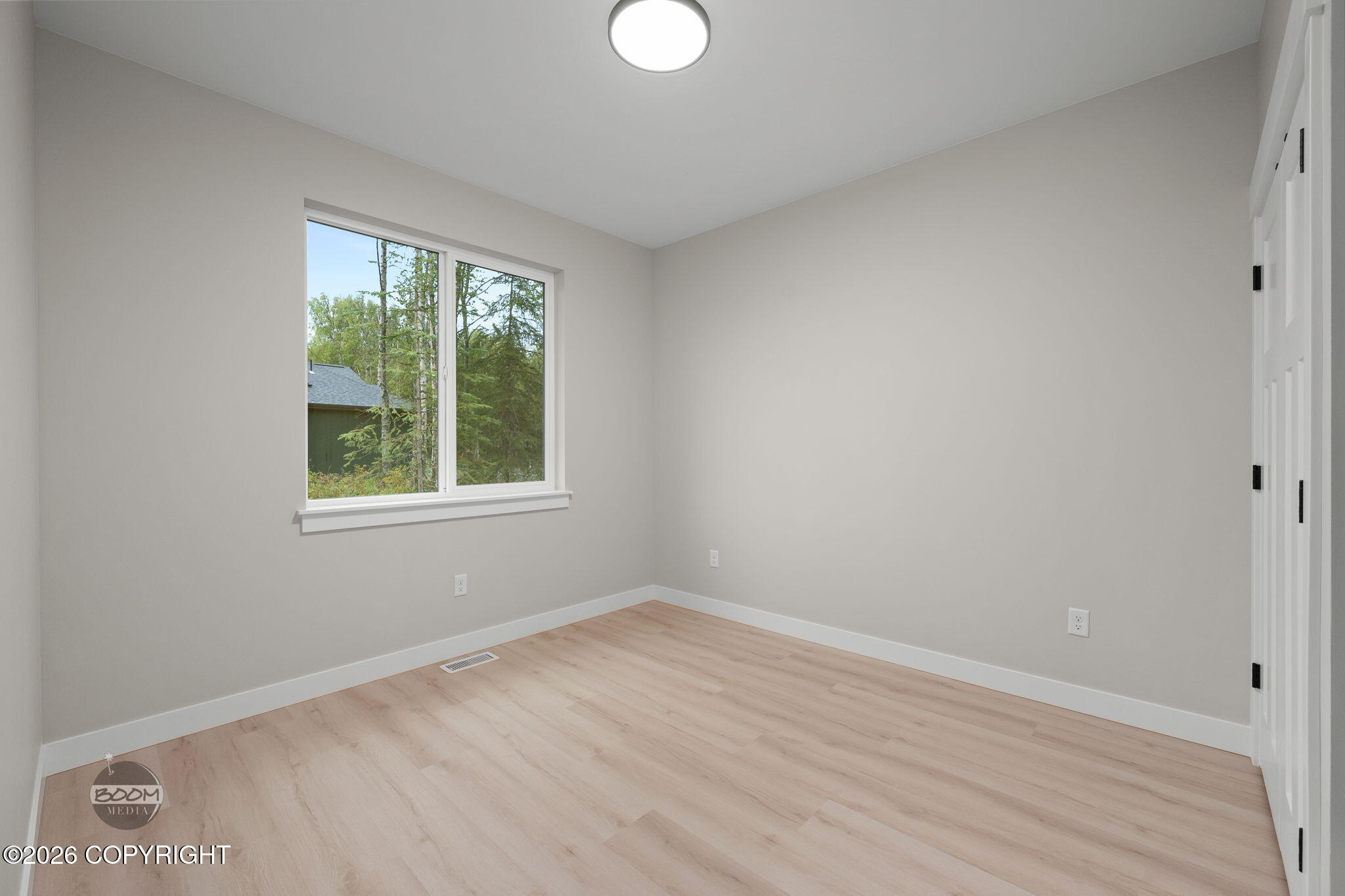 5837 S Gates Street Property Photo 46