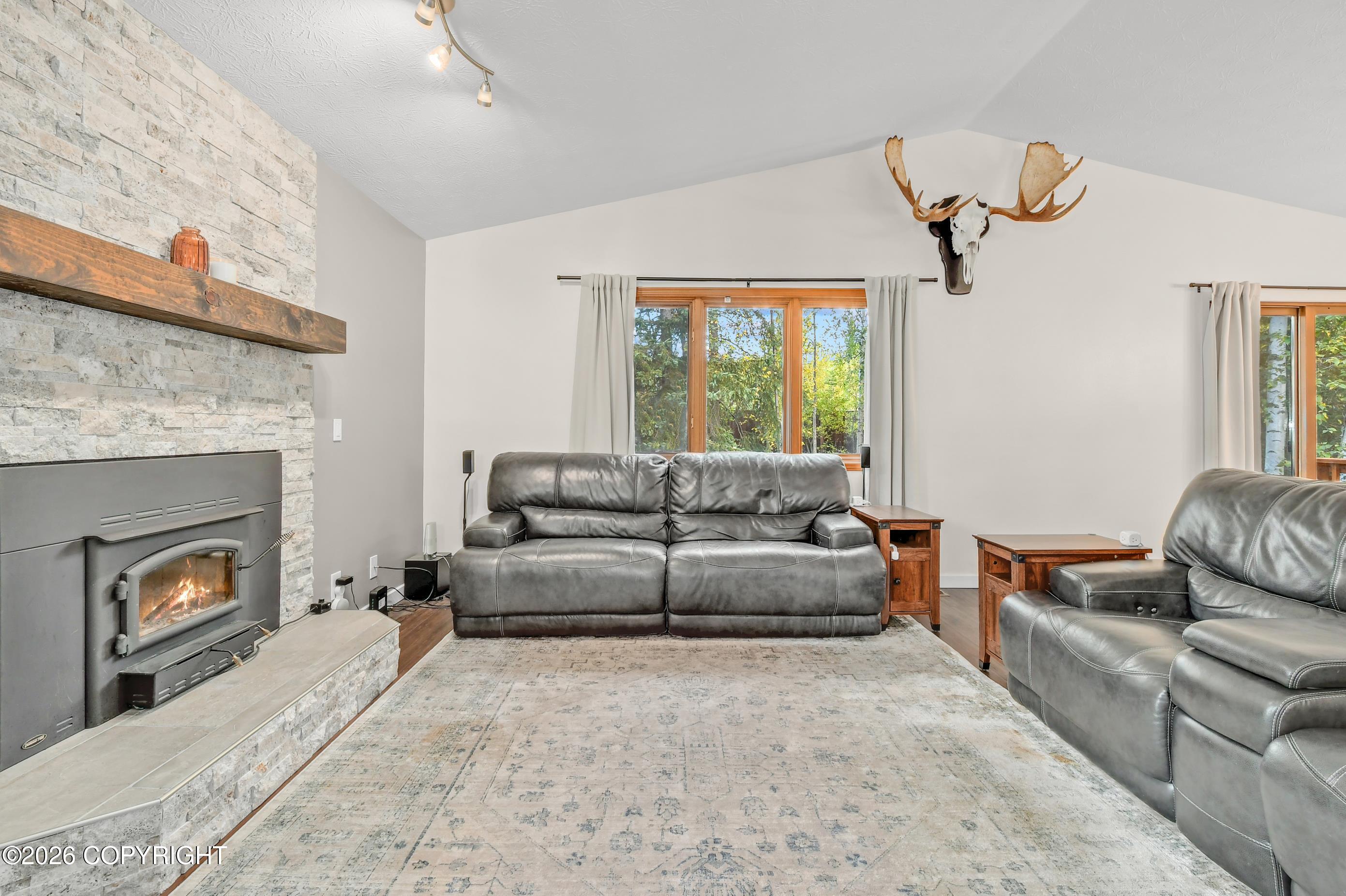 18412 Jude Island Circle Property Photo 3