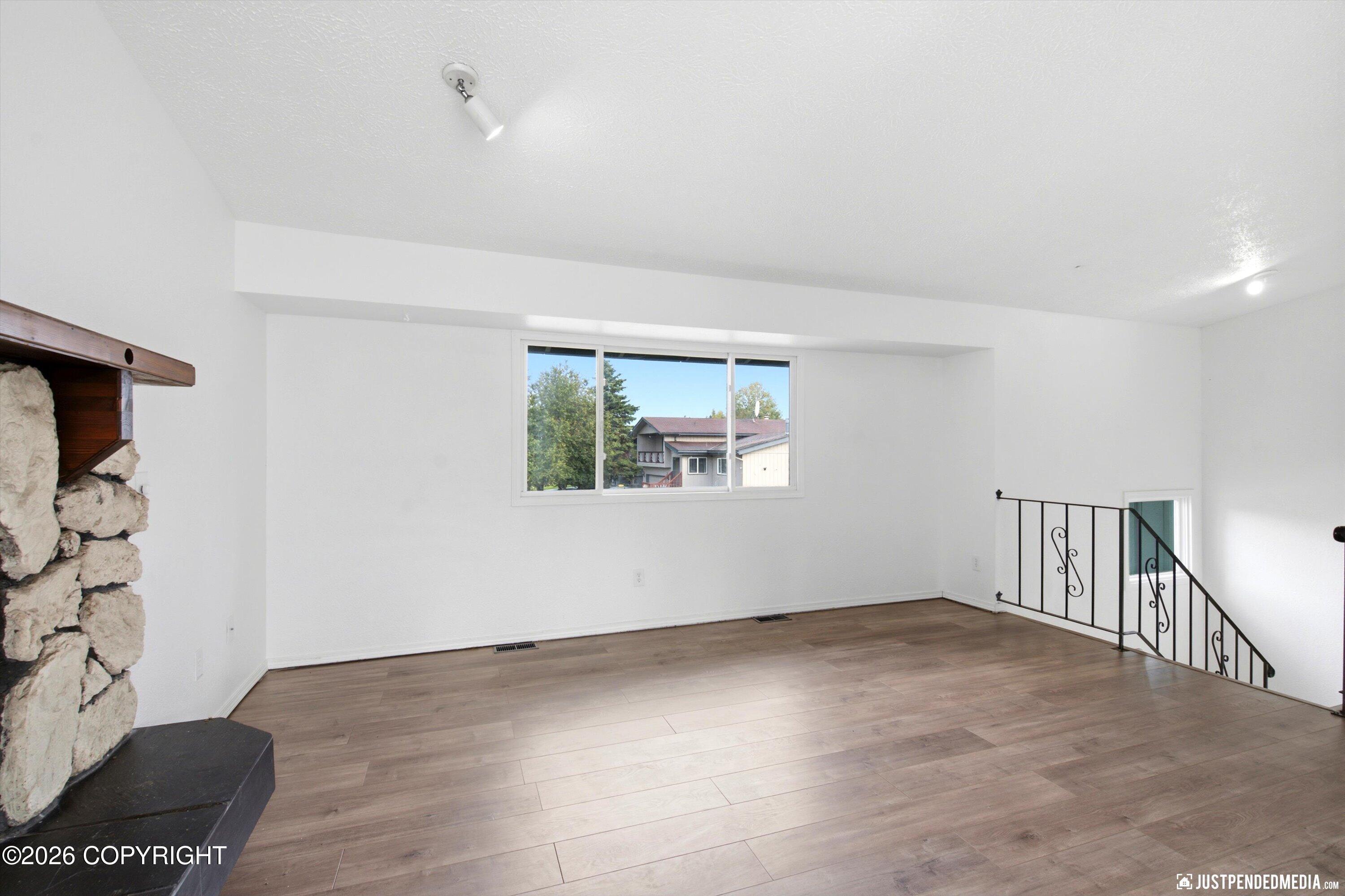 1130 W 71st Court Property Photo 17