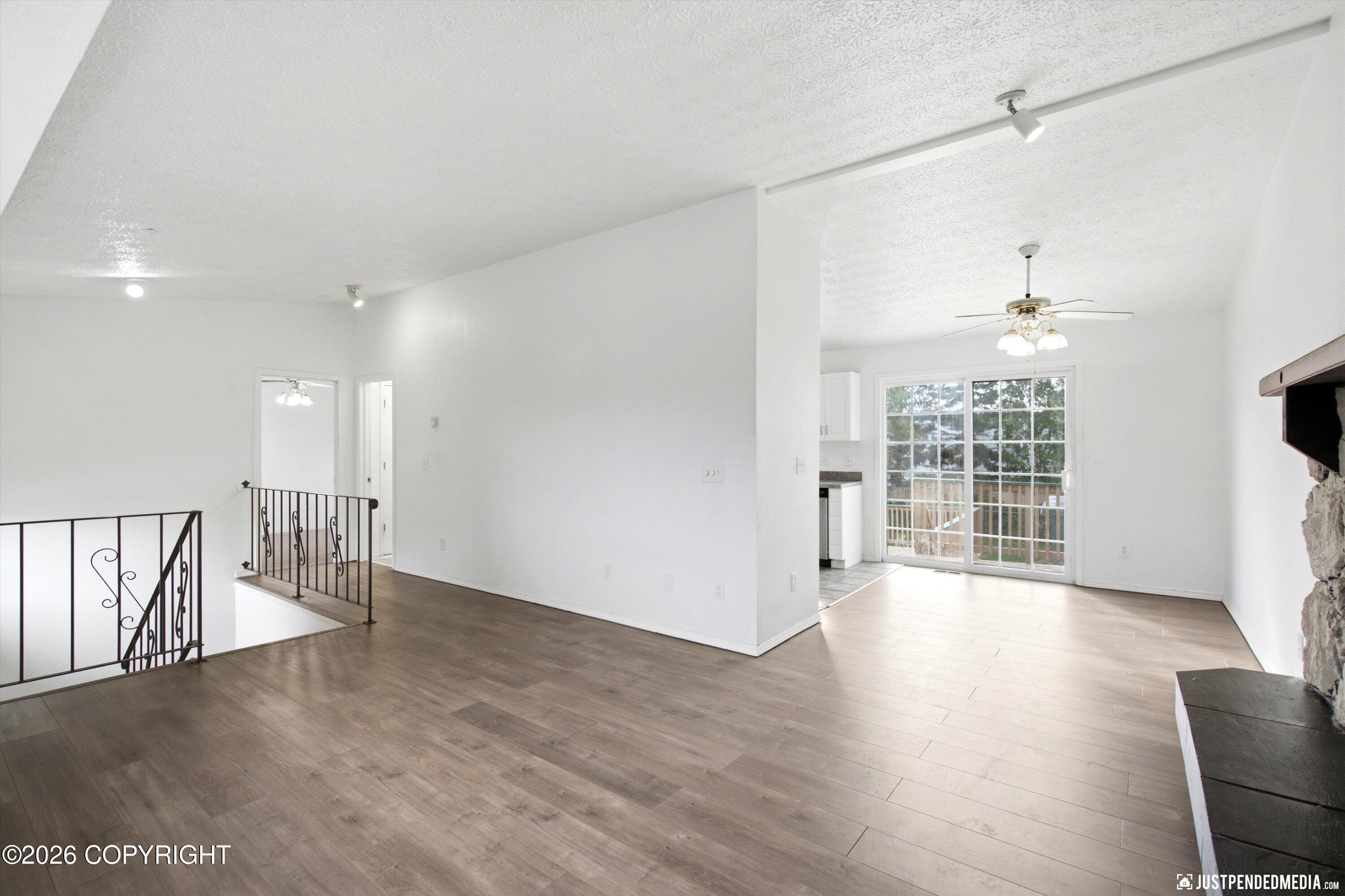 1130 W 71st Court Property Photo 18