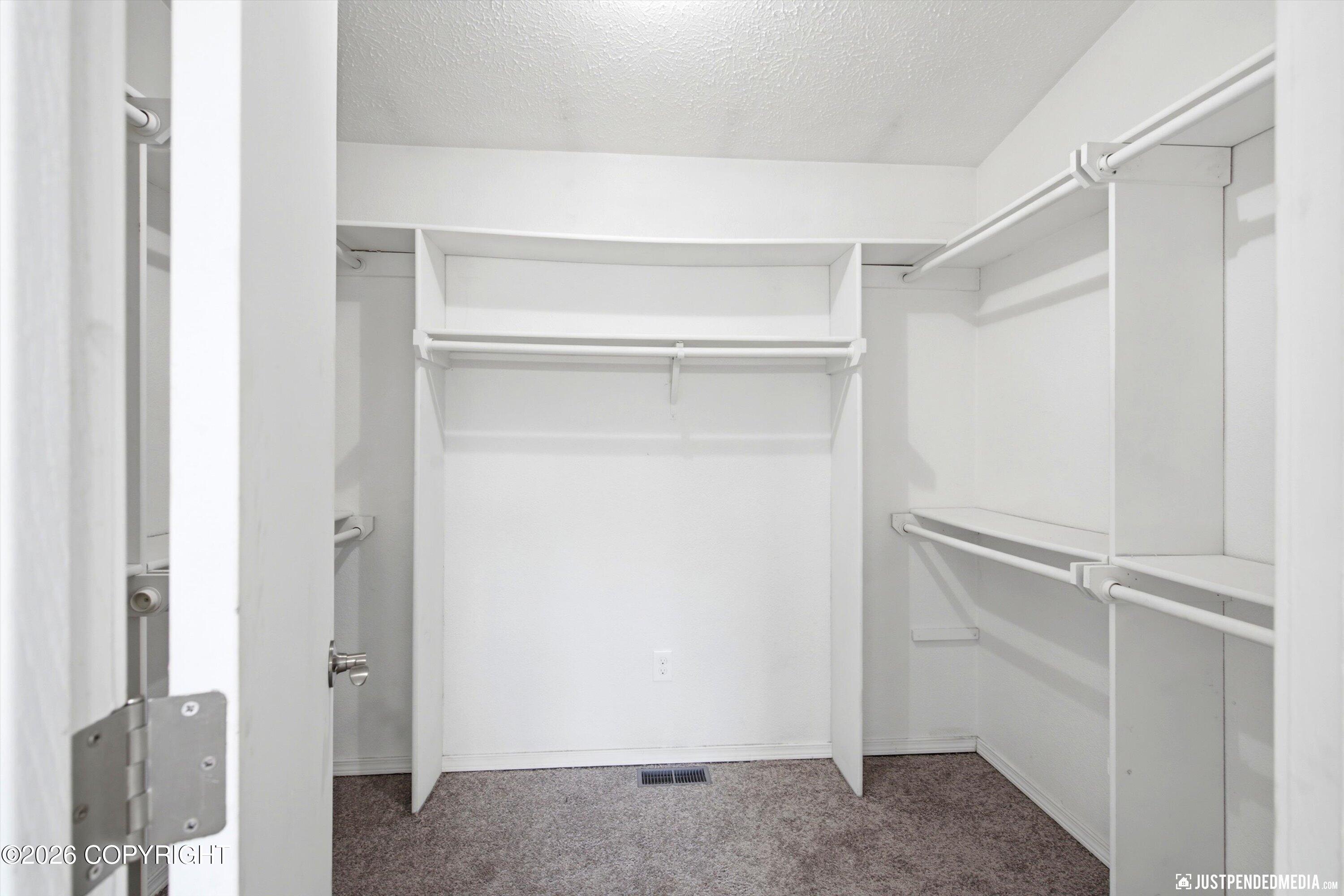 1130 W 71st Court Property Photo 28