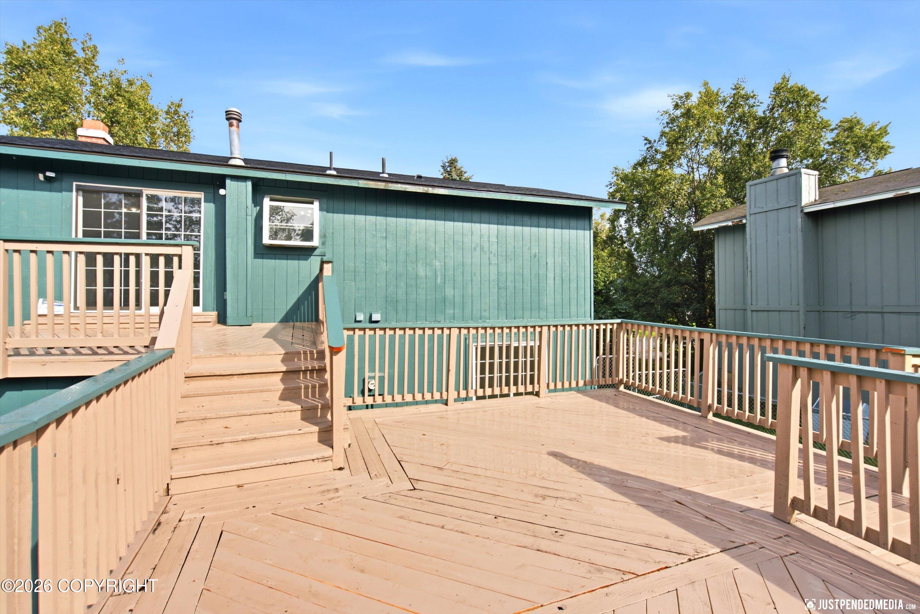 1130 W 71st Court Property Photo 34