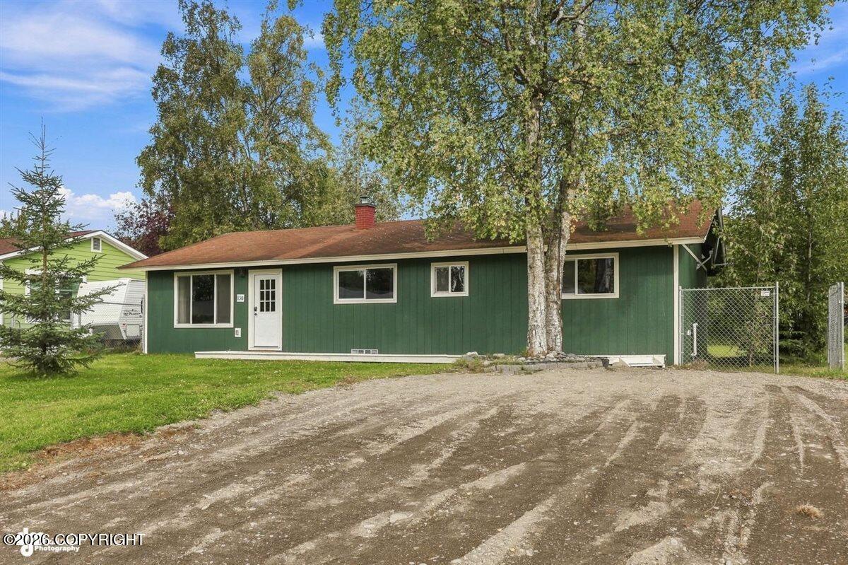 138 Farnsworth Boulevard Property Photo 1