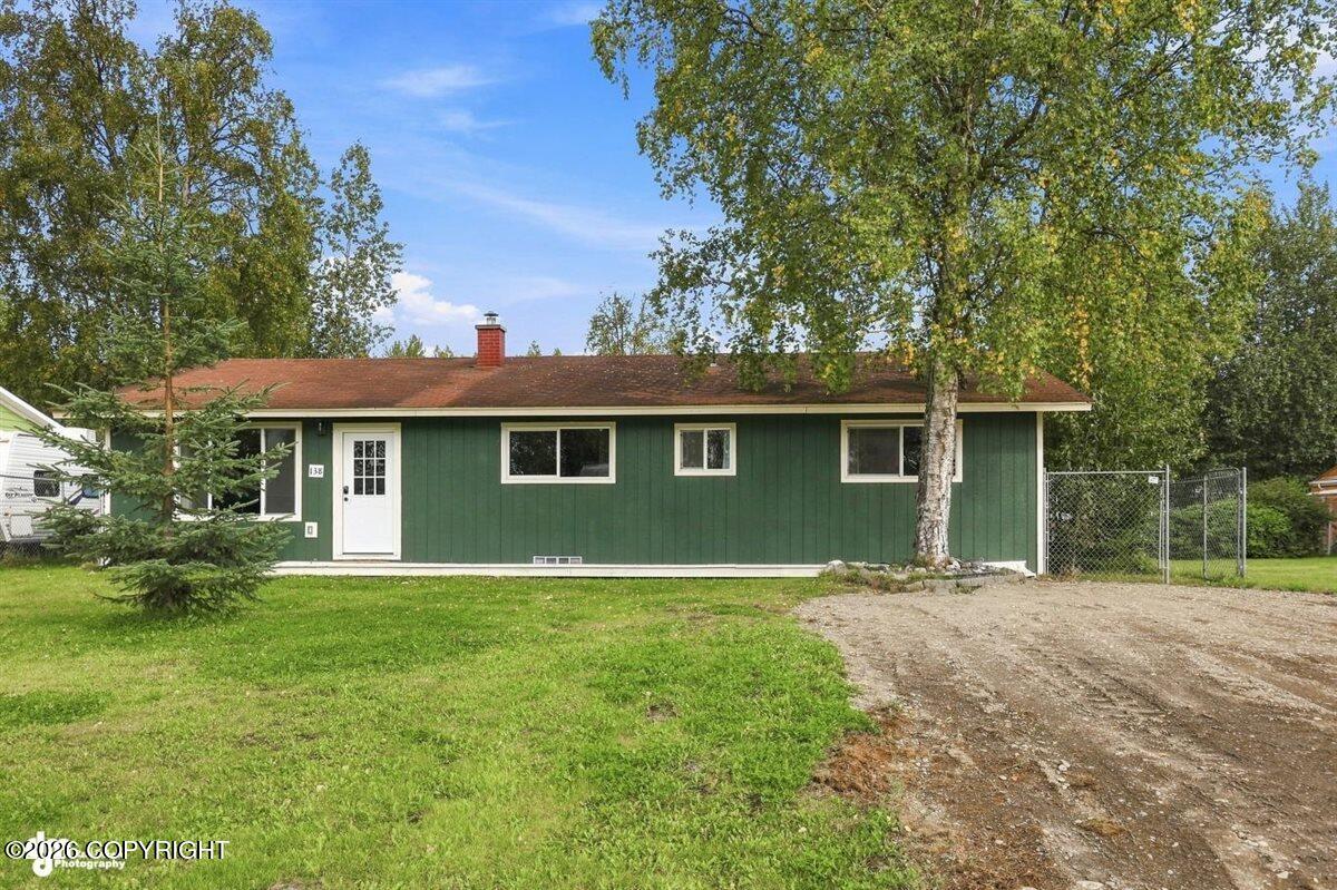 138 Farnsworth Boulevard Property Photo 2
