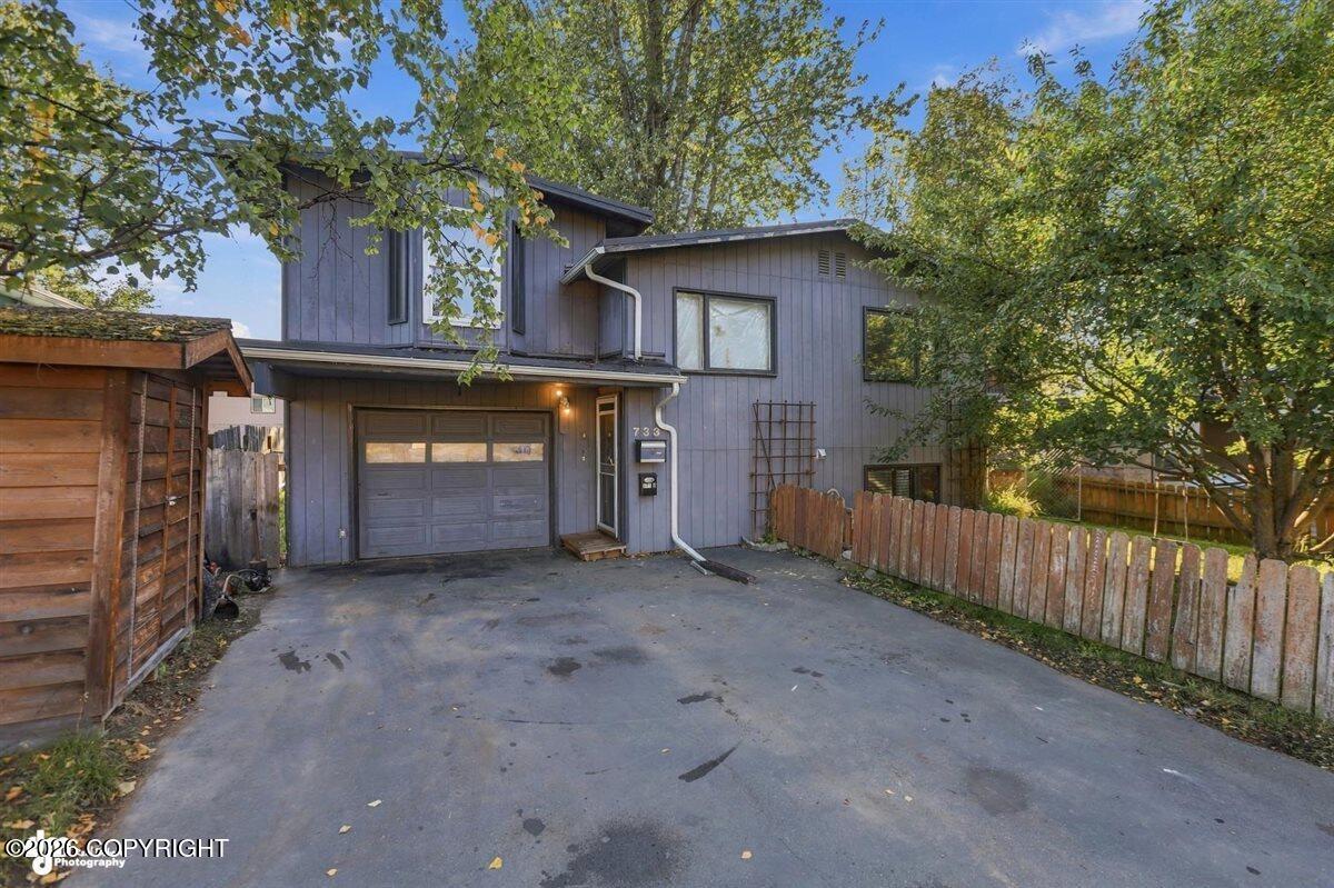 733 Price Street Property Photo 1