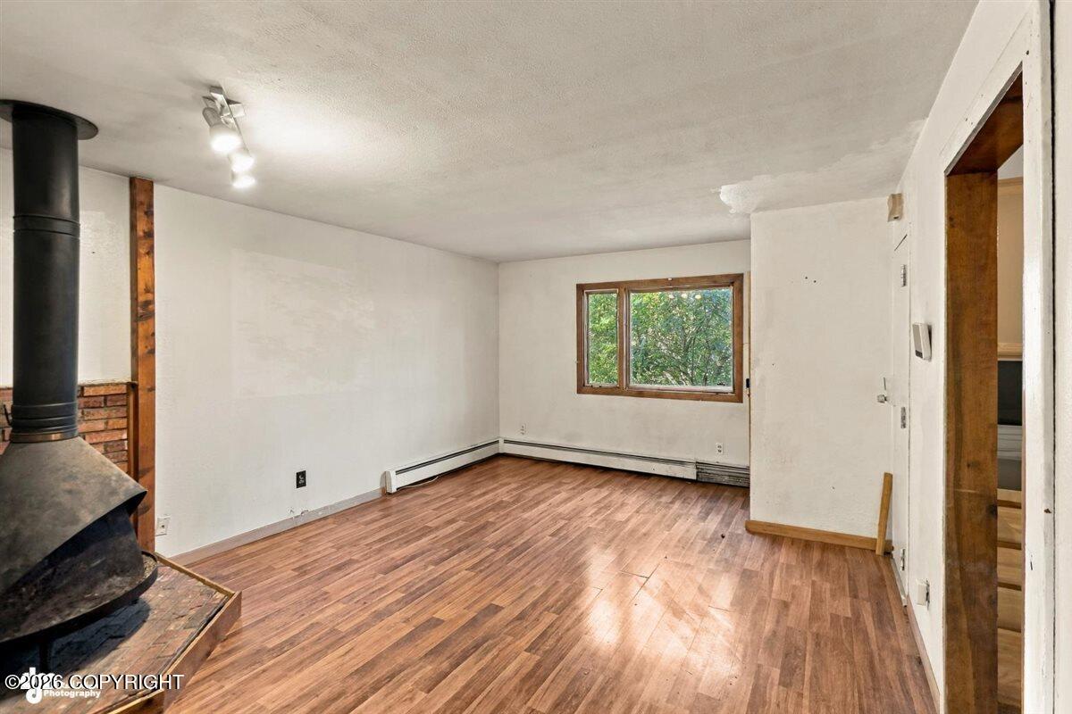 733 Price Street Property Photo 4