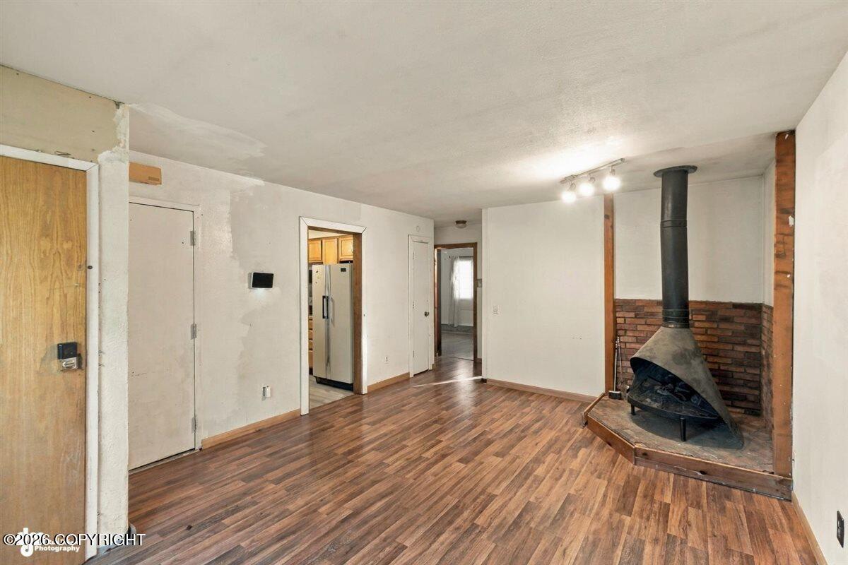 733 Price Street Property Photo 6