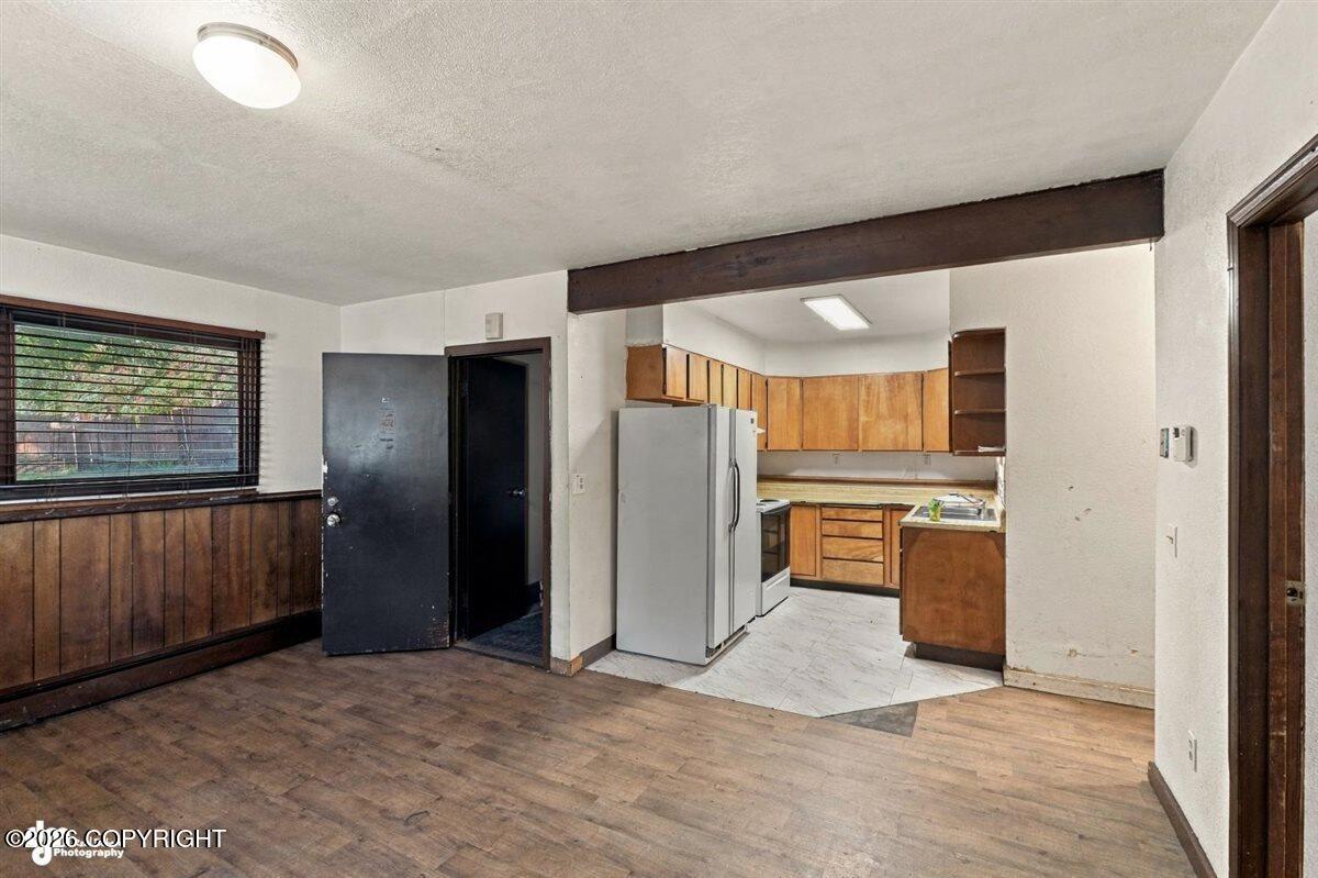 733 Price Street Property Photo 13