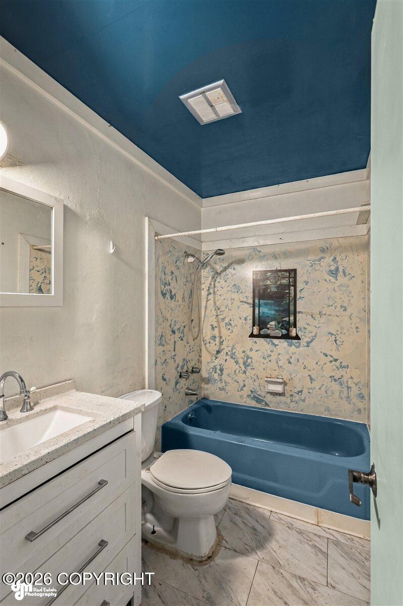 733 Price Street Property Photo 25