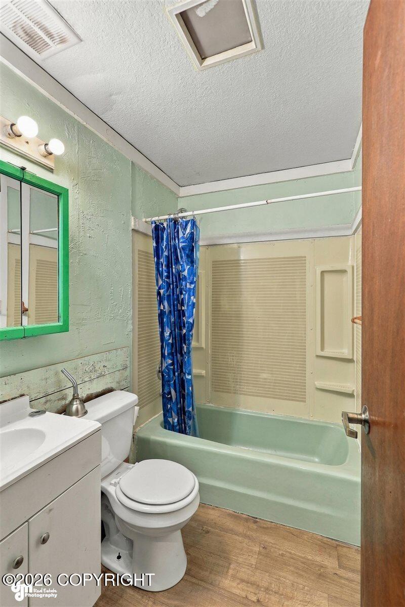 733 Price Street Property Photo 29
