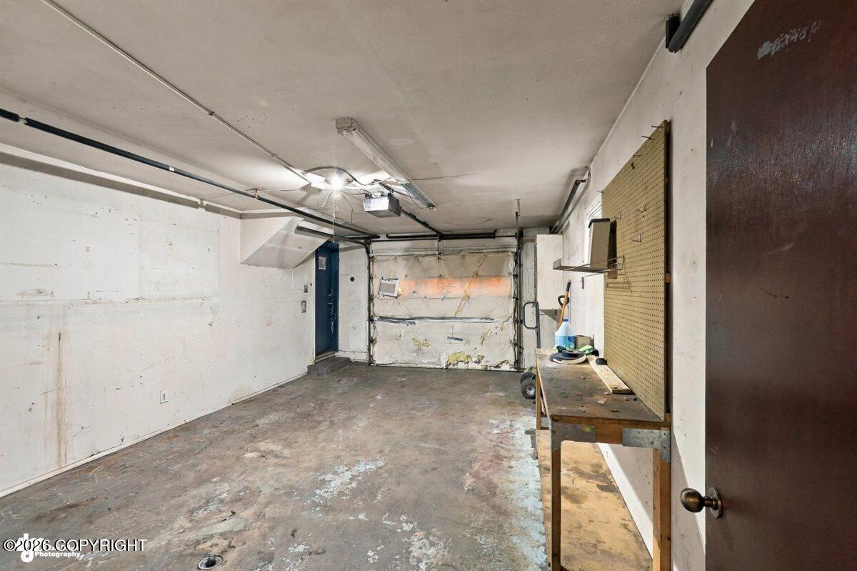 733 Price Street Property Photo 33