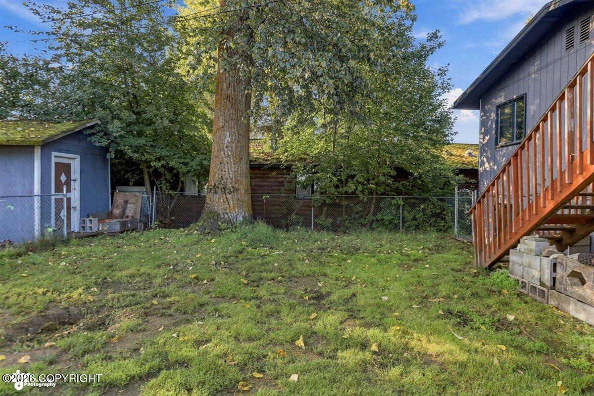 733 Price Street Property Photo 46