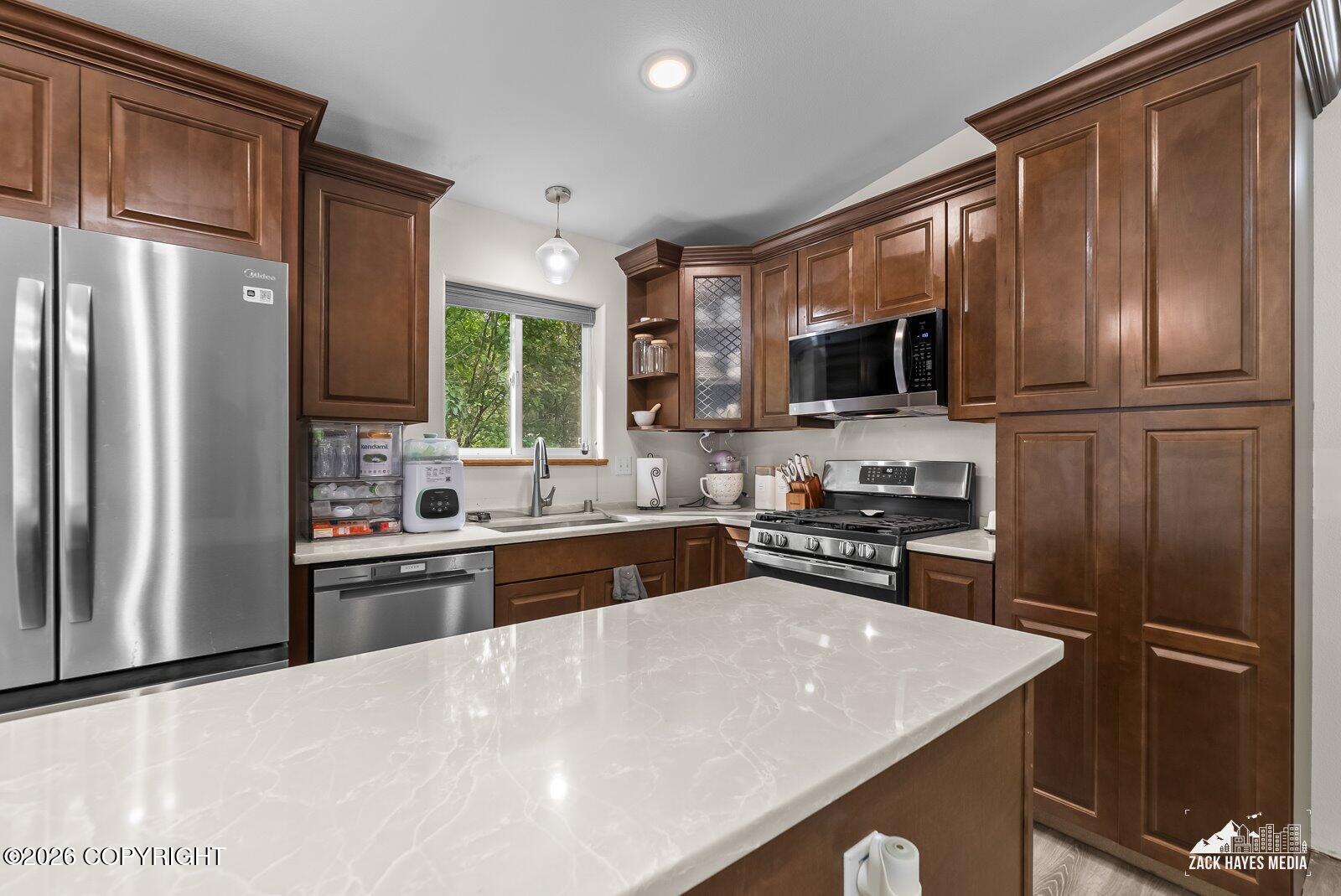 3510 S Bel Air Drive Property Photo 4