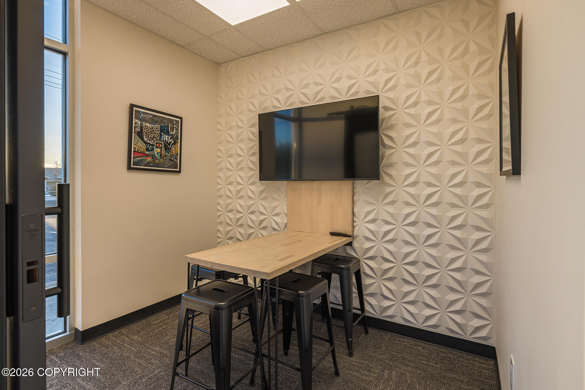 1175 N Leatherleaf Loop #a Property Photo 6
