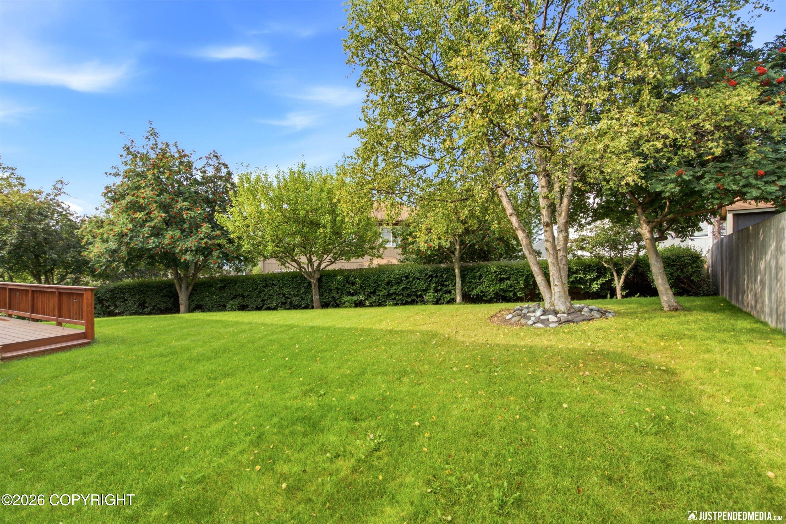 3351 Whiteney Circle Property Photo 4