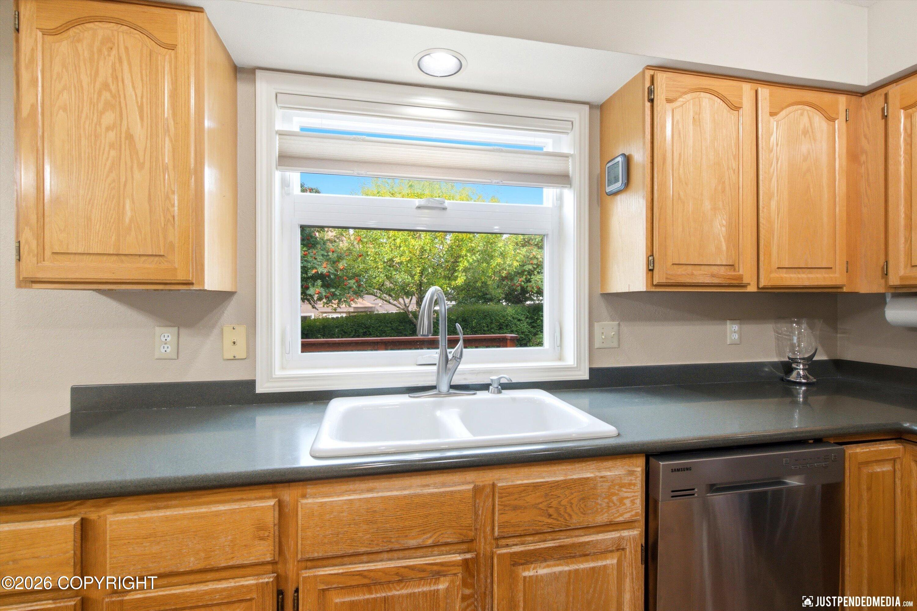 3351 Whiteney Circle Property Photo 20