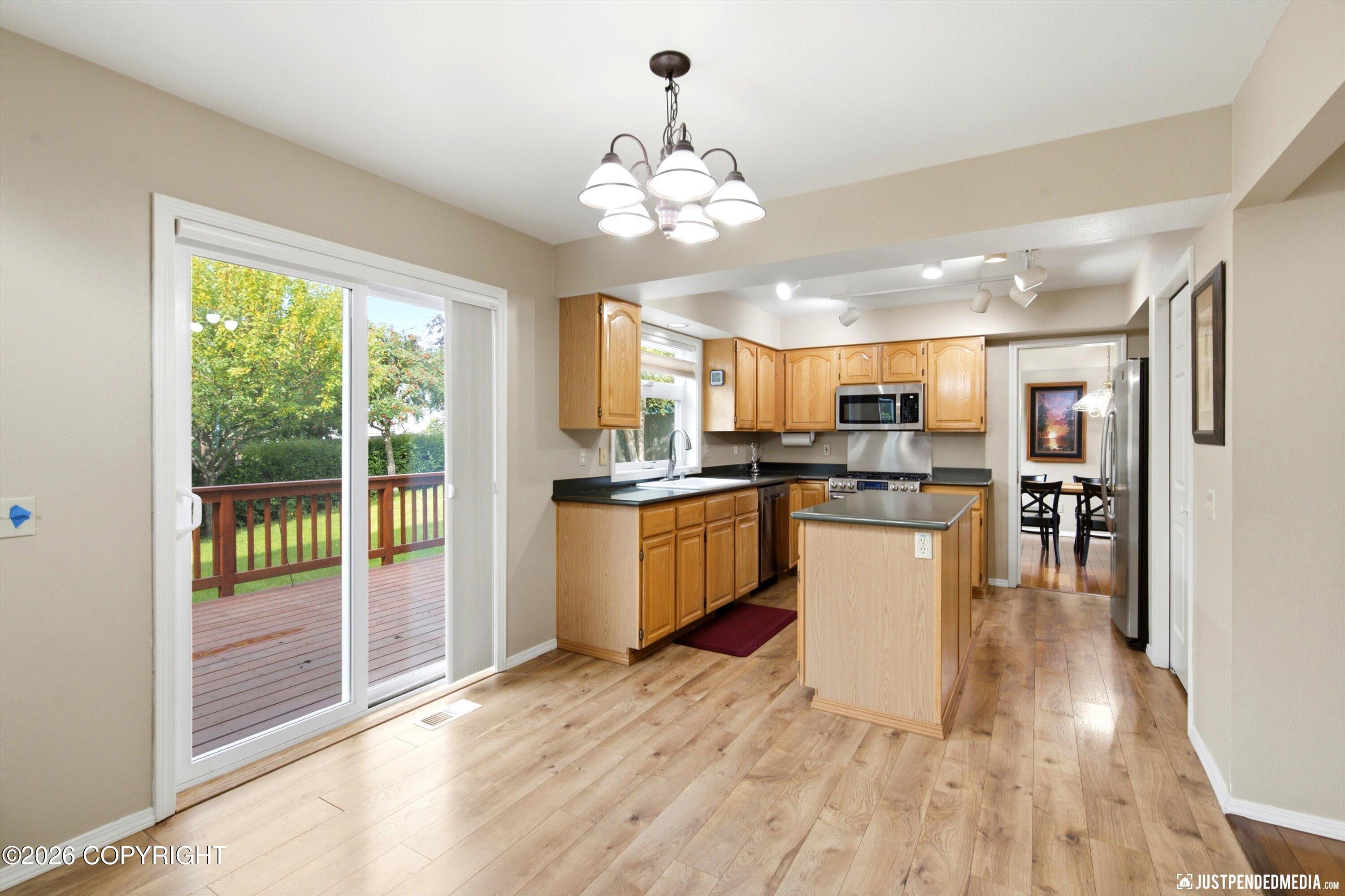 3351 Whiteney Circle Property Photo 26