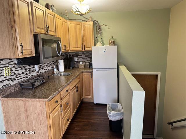 2827 Halibut Point Road Property Photo 18