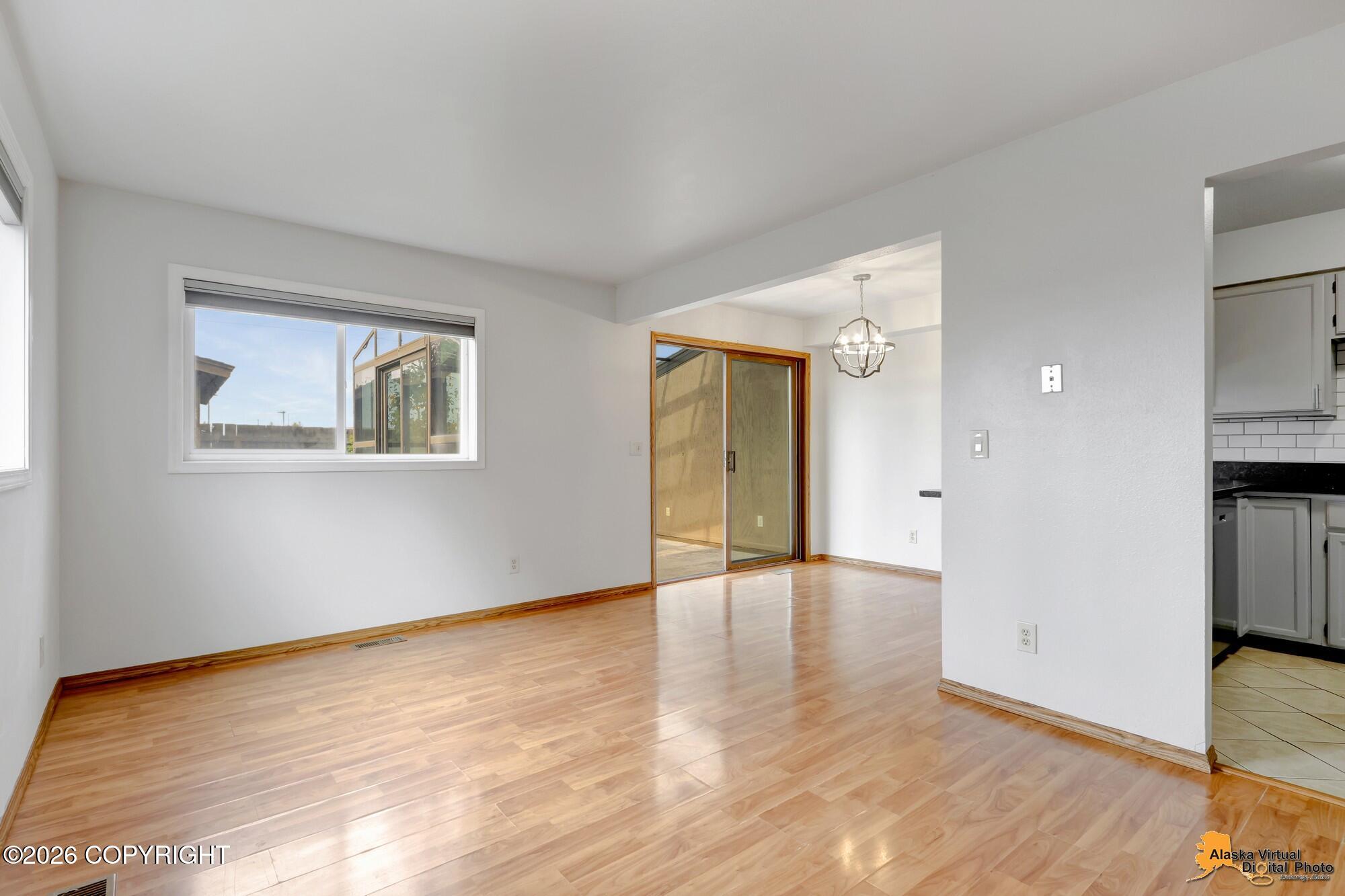1009 Fred Circle Property Photo 2