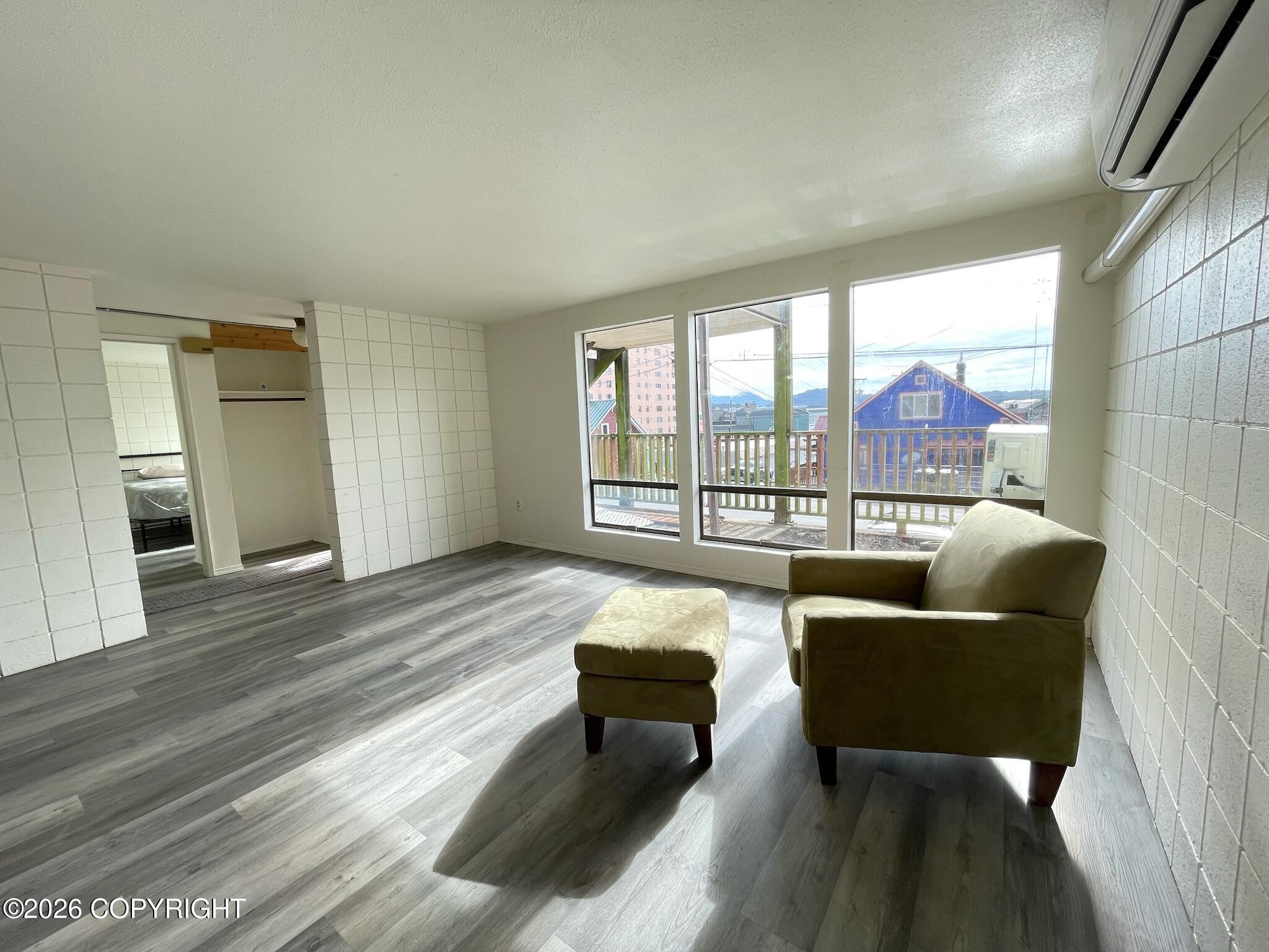 207 Washington Street Property Photo 9