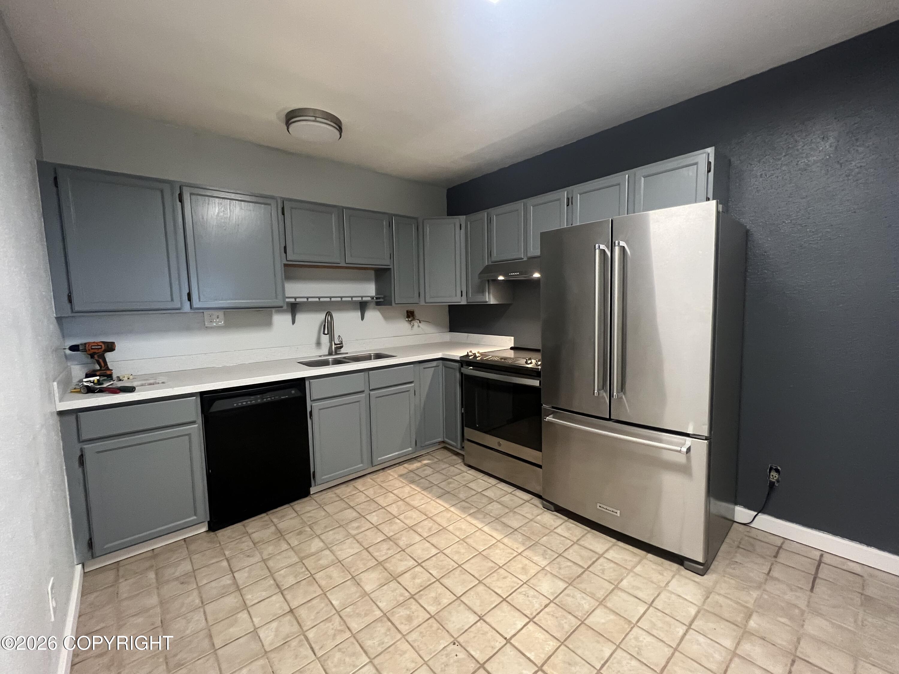 5830 E Columbus Way #6 Property Photo 1