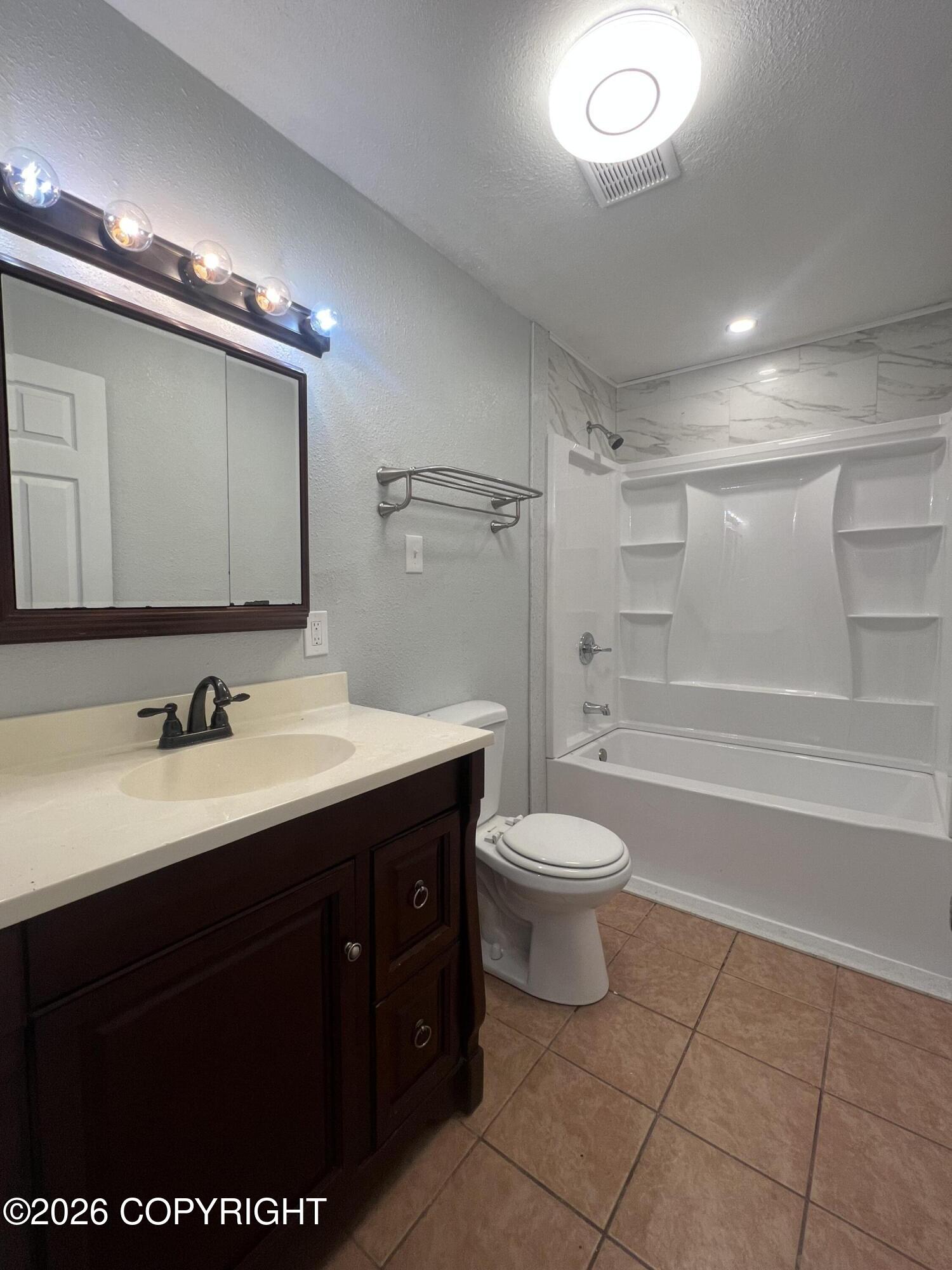 5830 E Columbus Way #6 Property Photo 10