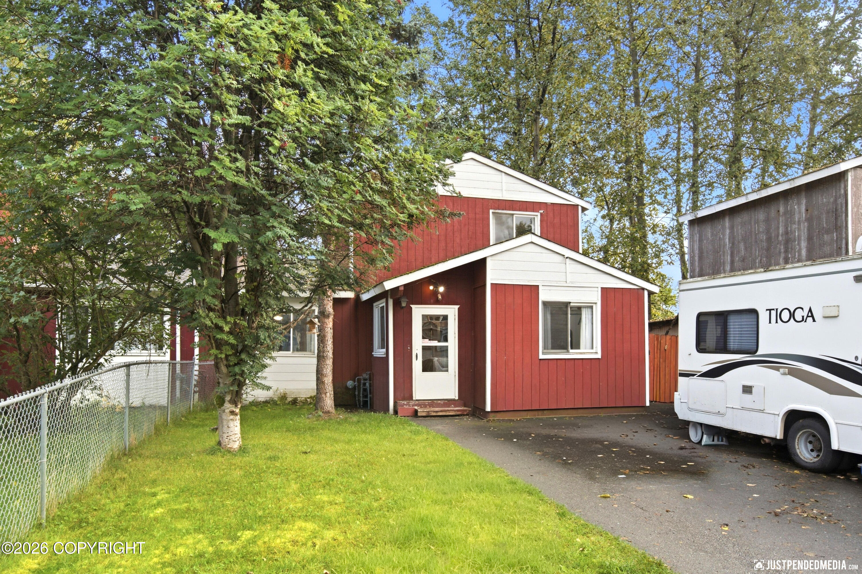 8123 Harvest Circle Property Photo 1