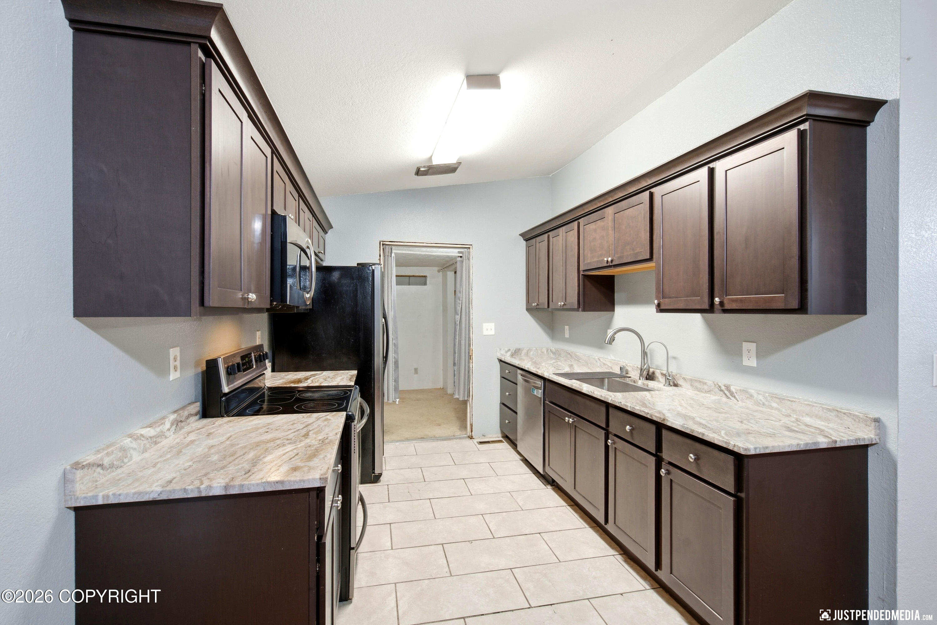 8123 Harvest Circle Property Photo 10