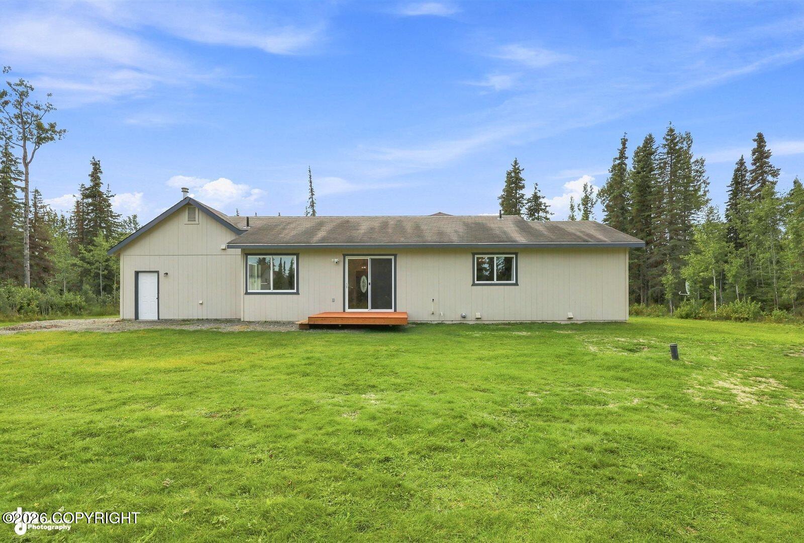 47184 Lawrence Court Property Photo 5