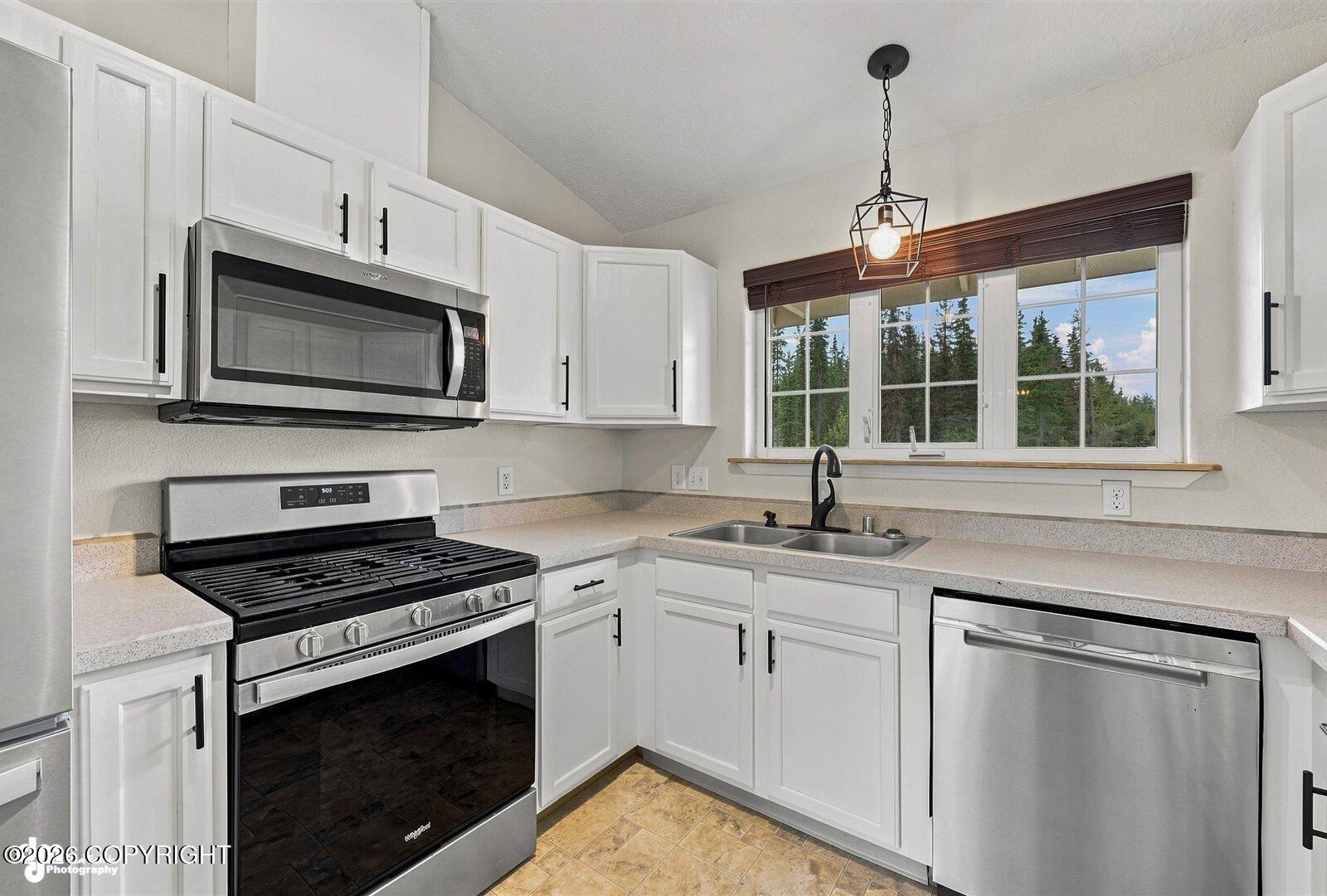47184 Lawrence Court Property Photo 21
