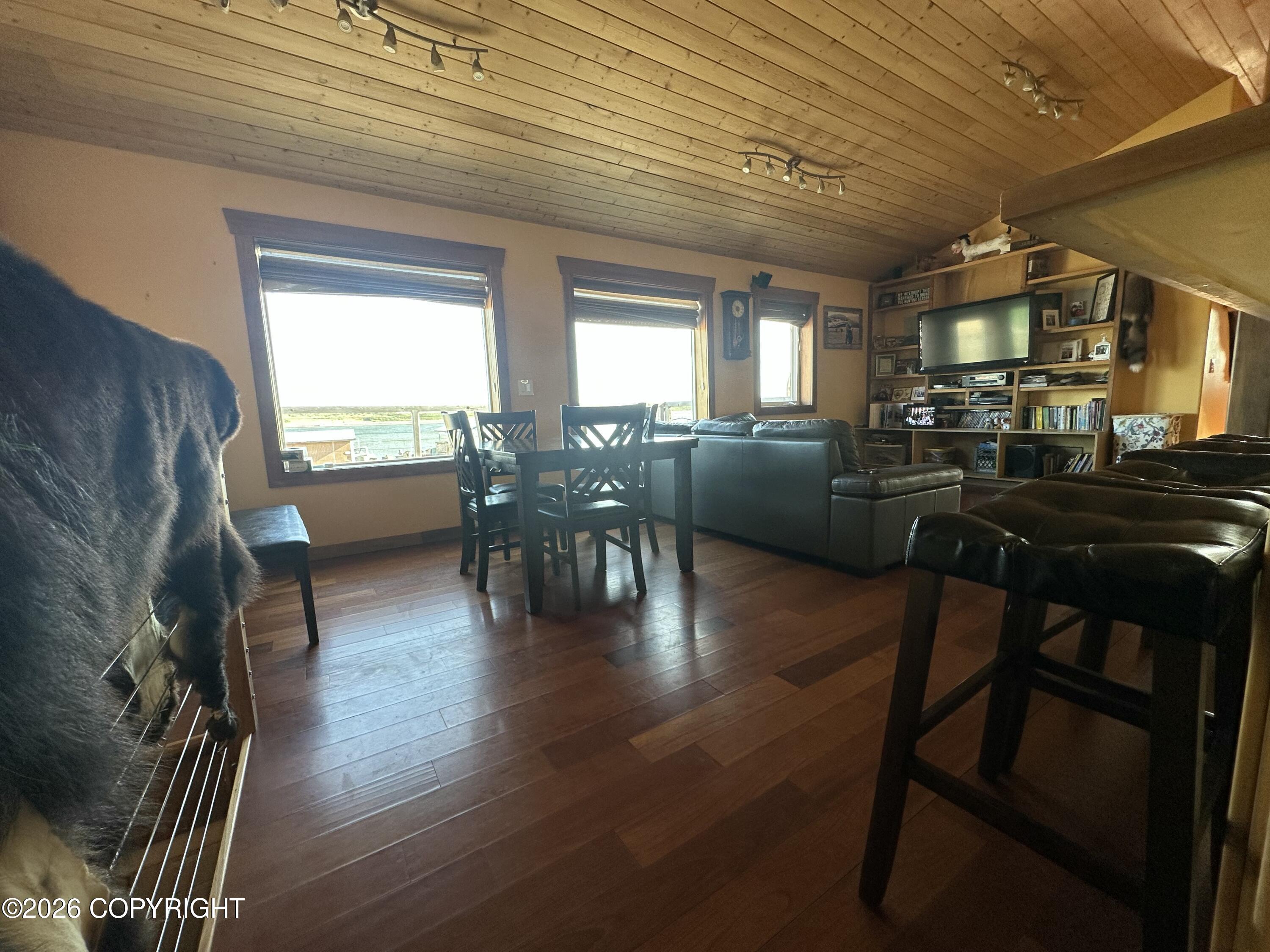466 8th Avenue Property Photo 8