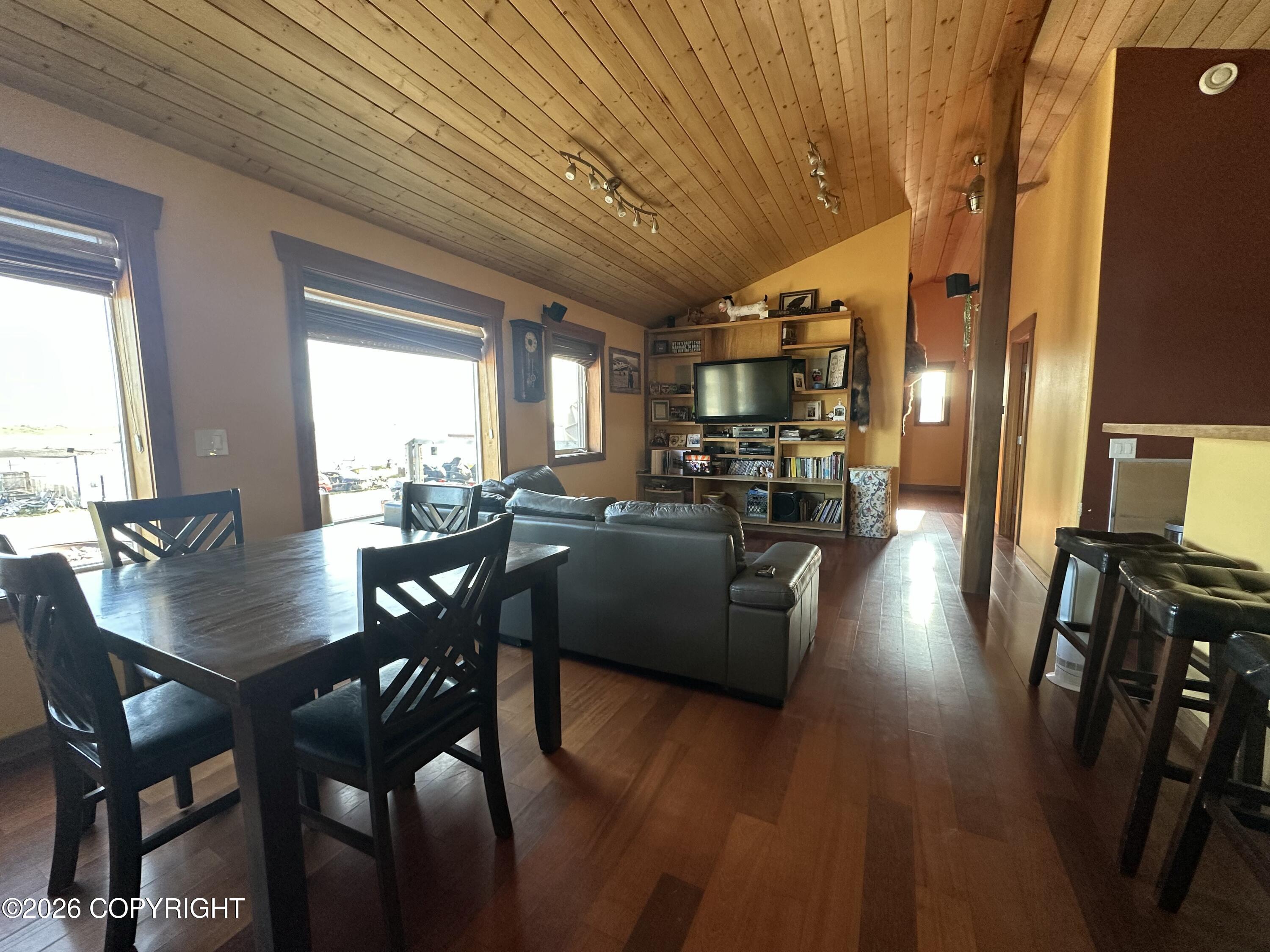 466 8th Avenue Property Photo 10