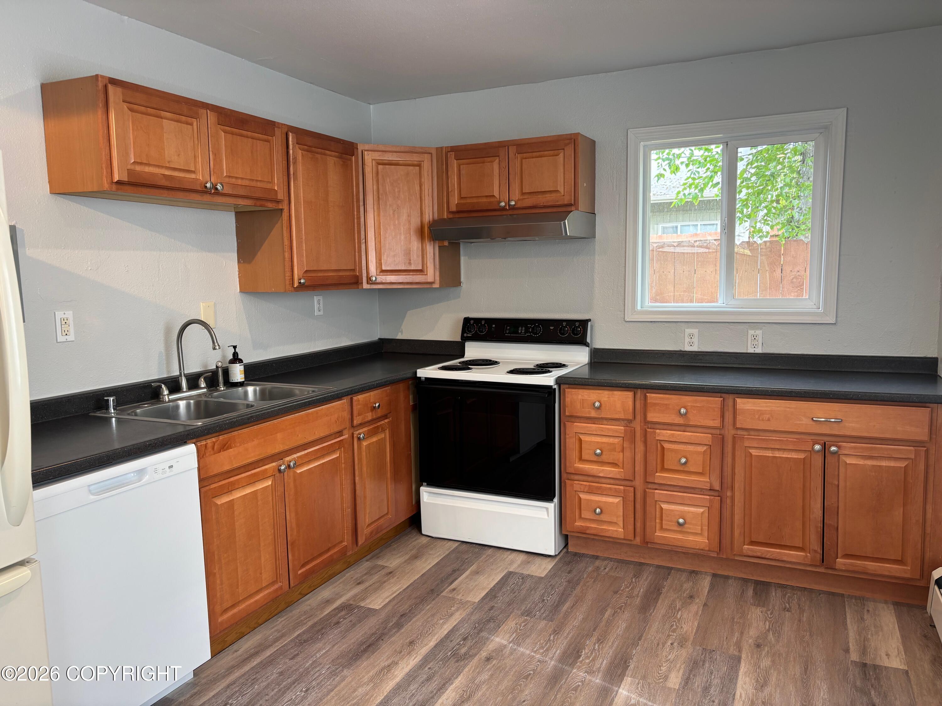 402 E 11th Avenue Property Photo 18