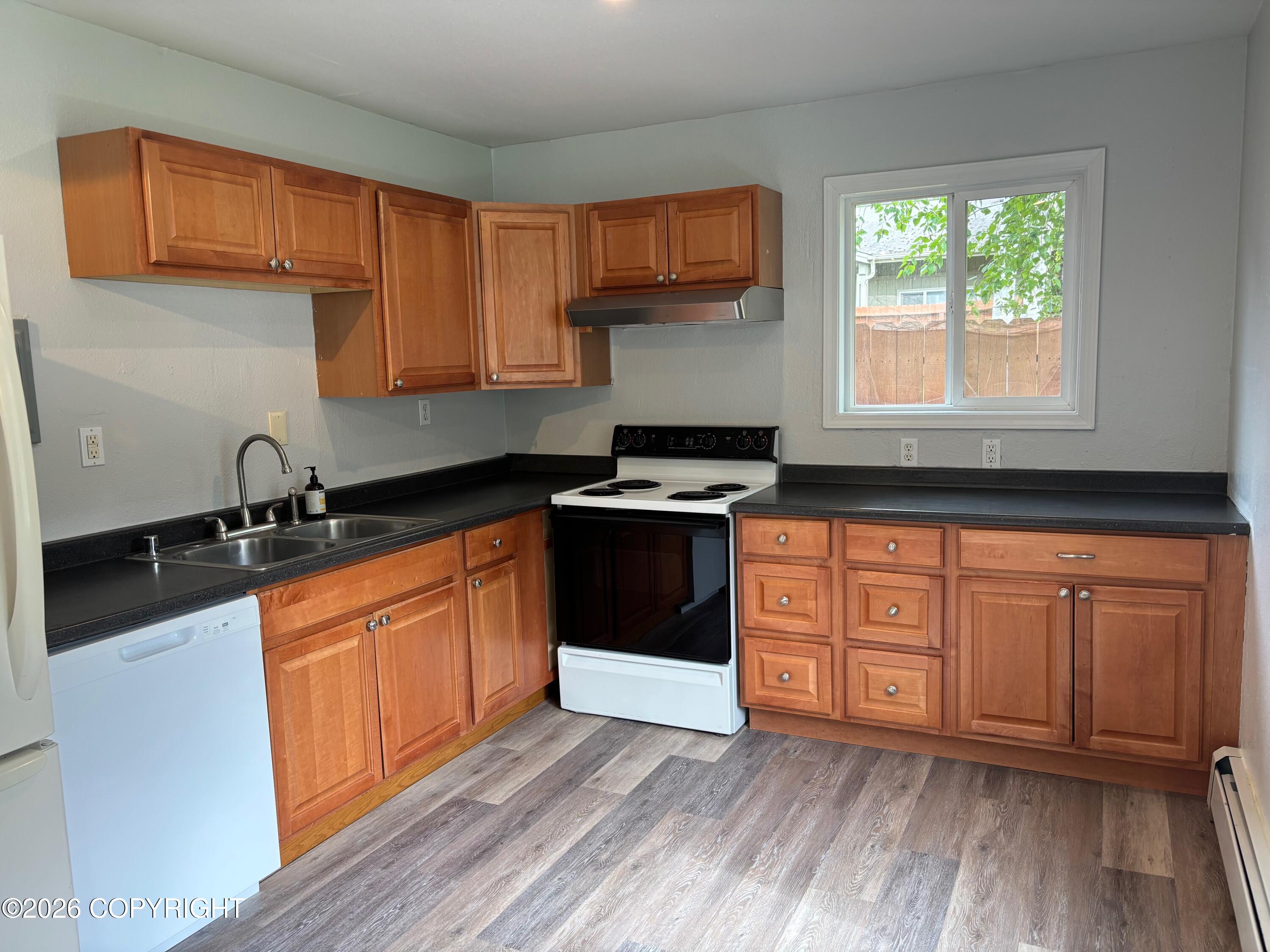 402 E 11th Avenue Property Photo 20