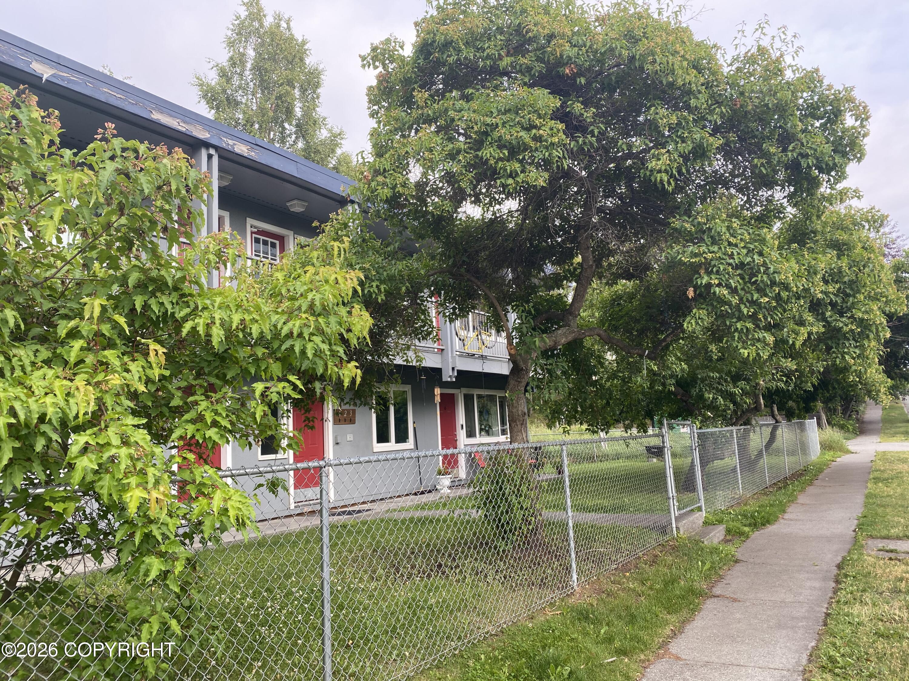 402 E 11th Avenue Property Photo 84
