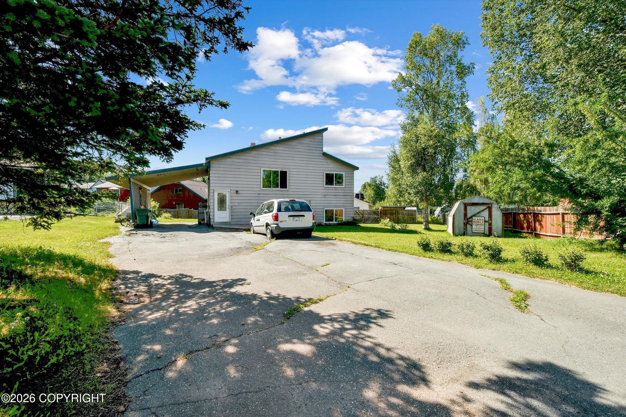 8520 Craiger Court Property Photo 1