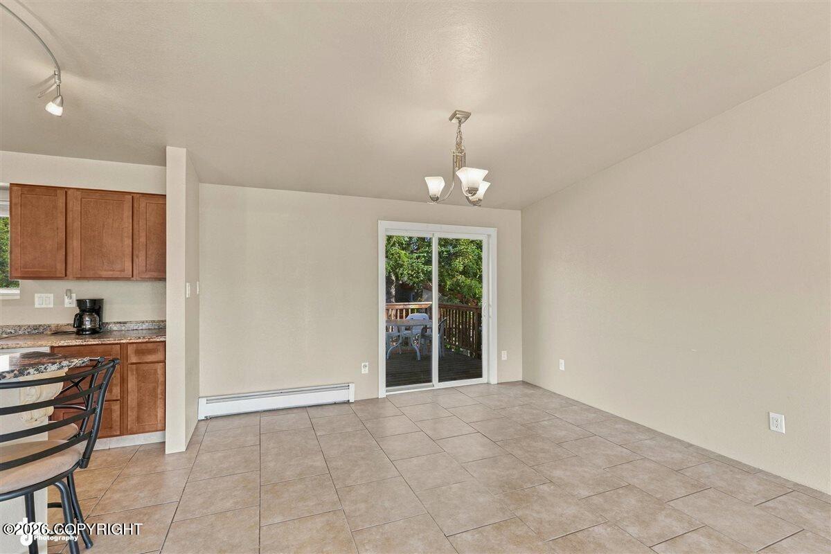 2307 W 32nd Avenue Property Photo 9