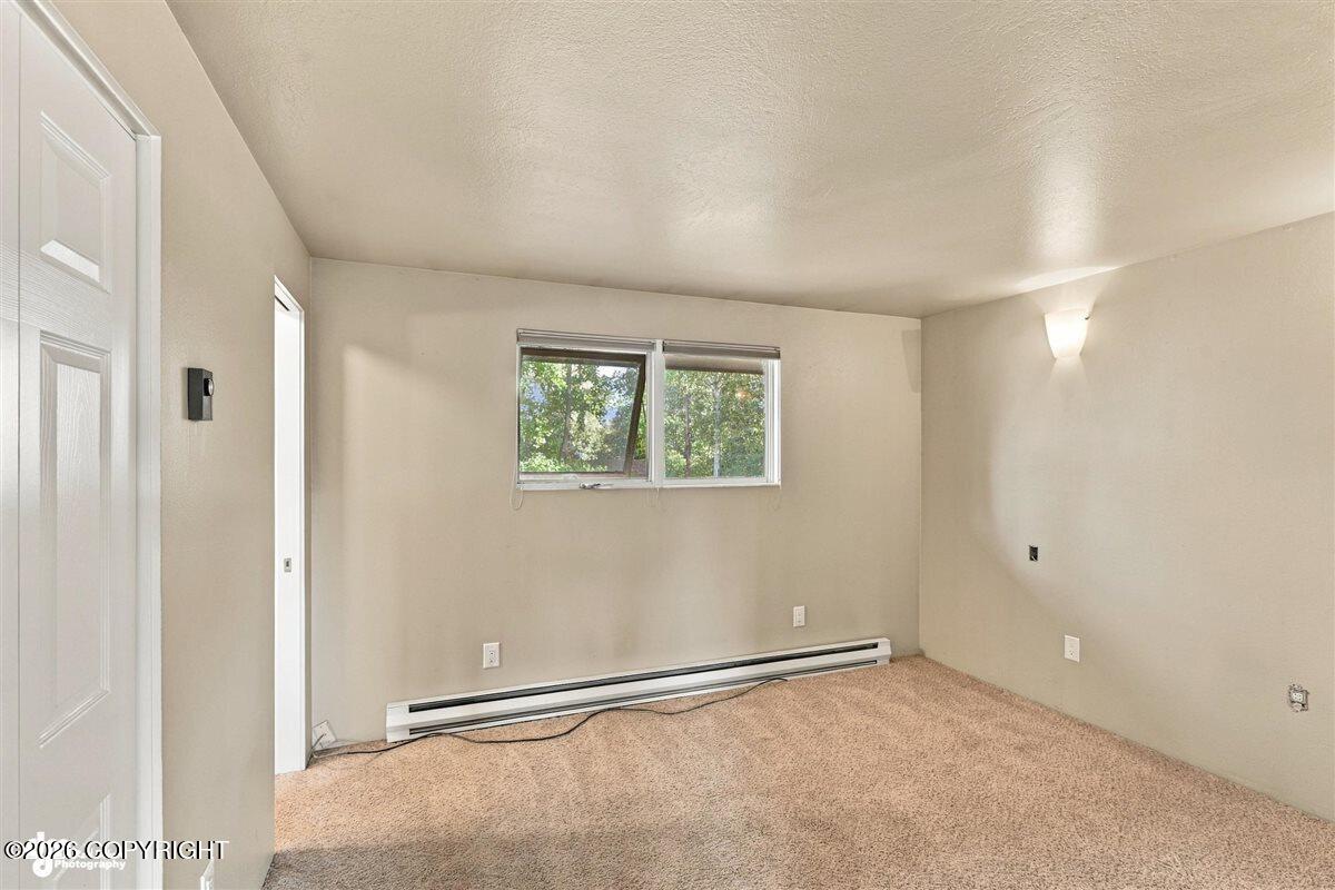 2307 W 32nd Avenue Property Photo 19