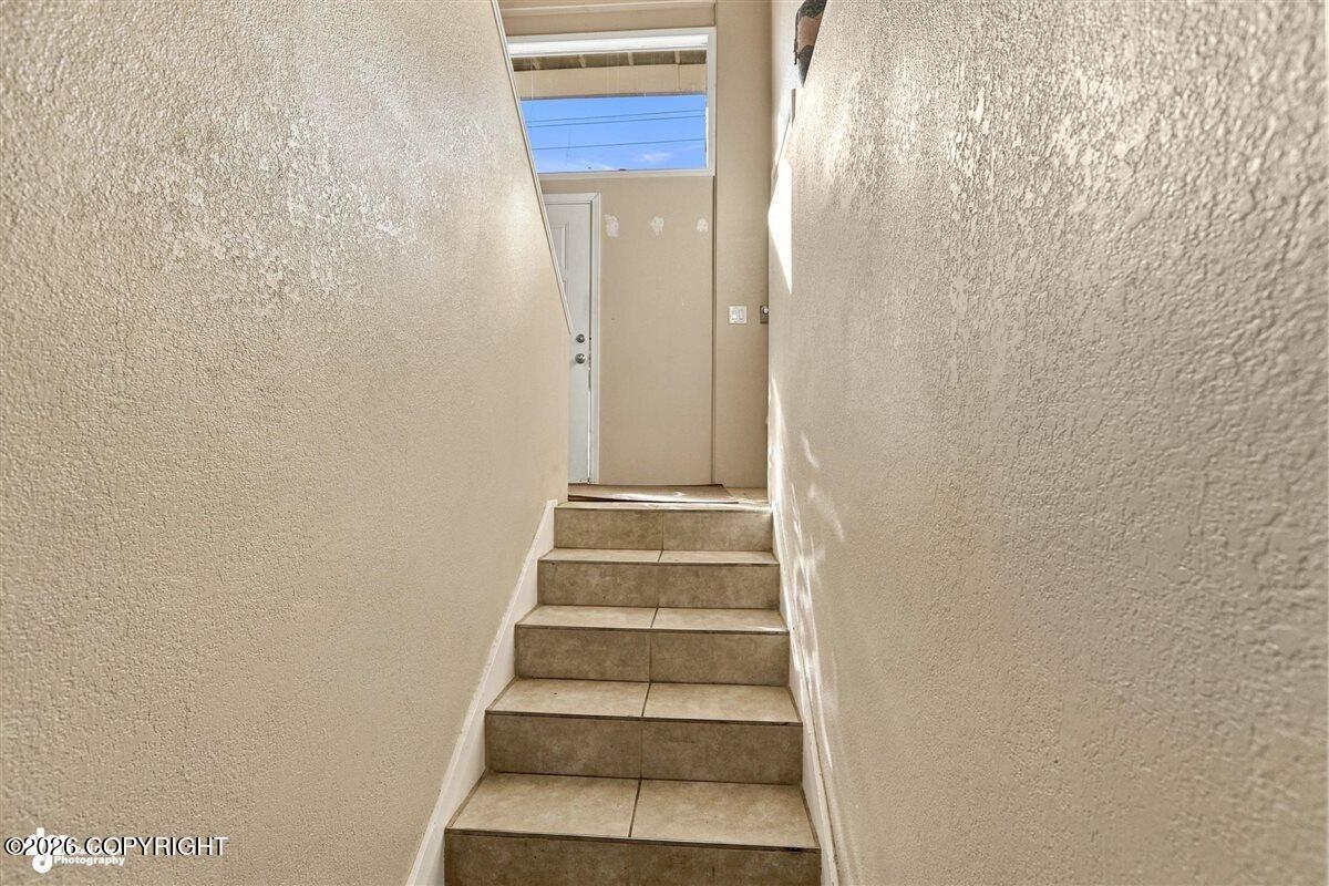 2307 W 32nd Avenue Property Photo 27