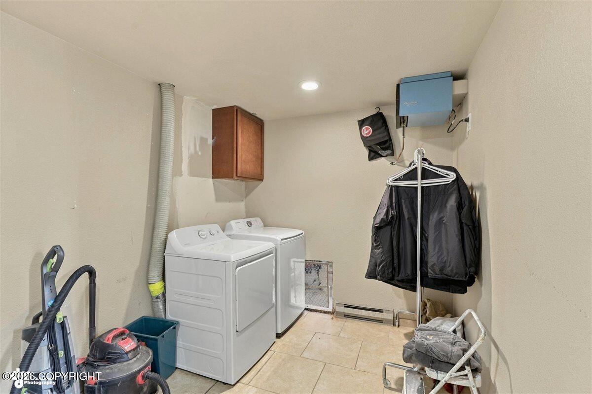 2307 W 32nd Avenue Property Photo 31
